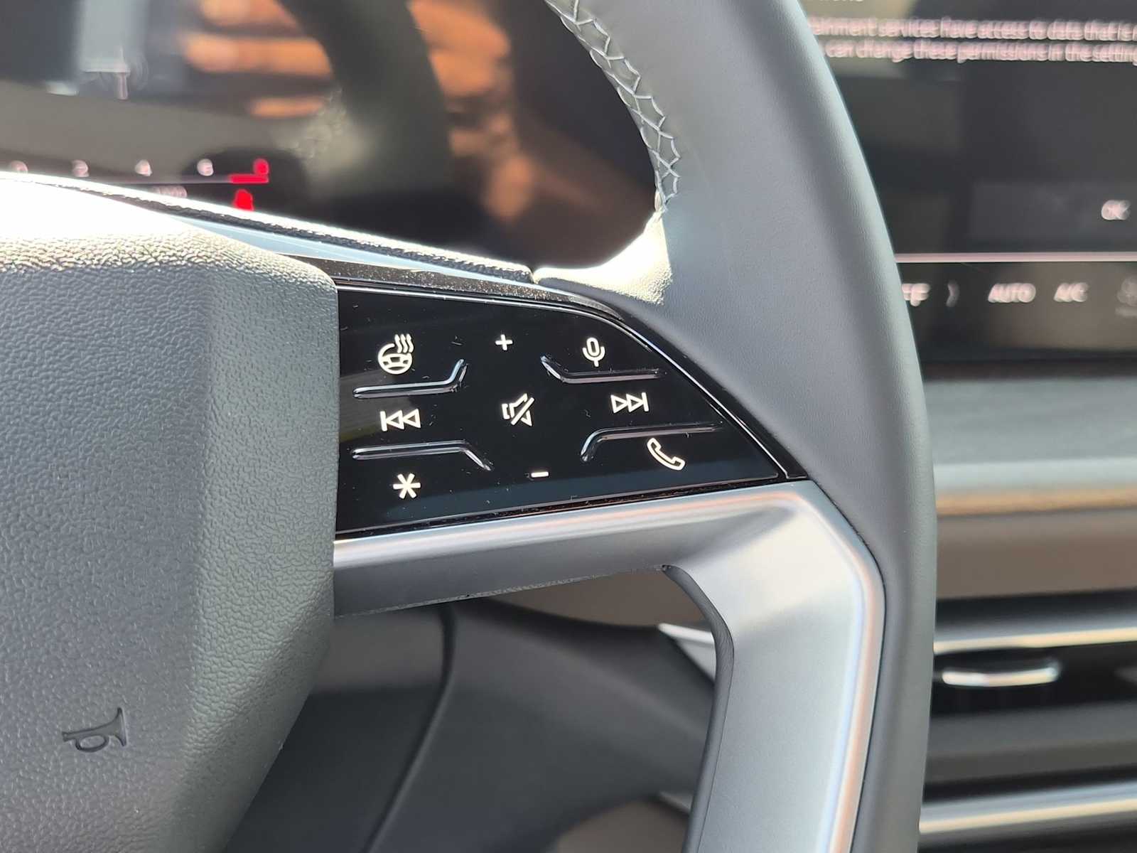 Thumbnail: 2025 Audi Q5 - 22