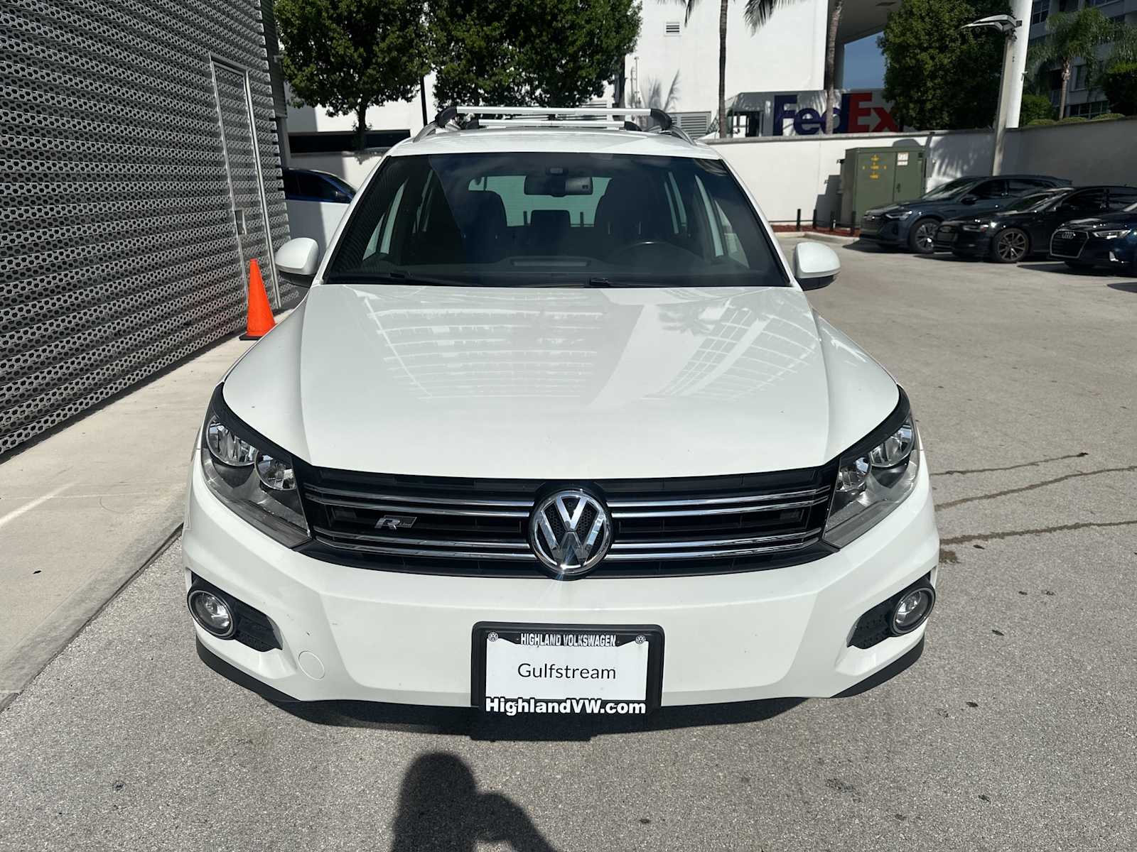 Thumbnail: 2016 Volkswagen Tiguan - 3