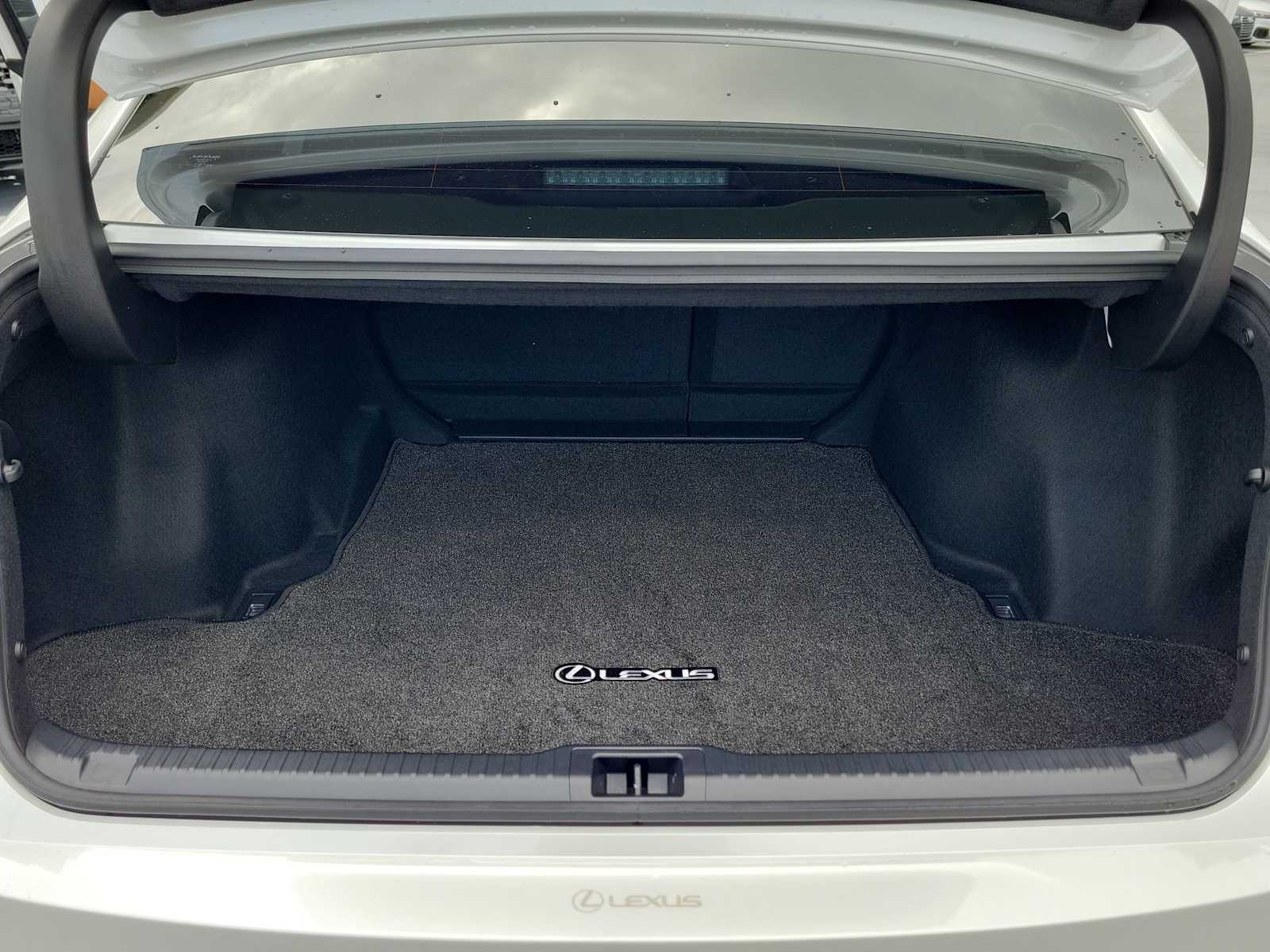 Thumbnail: 2024 Lexus IS - 26