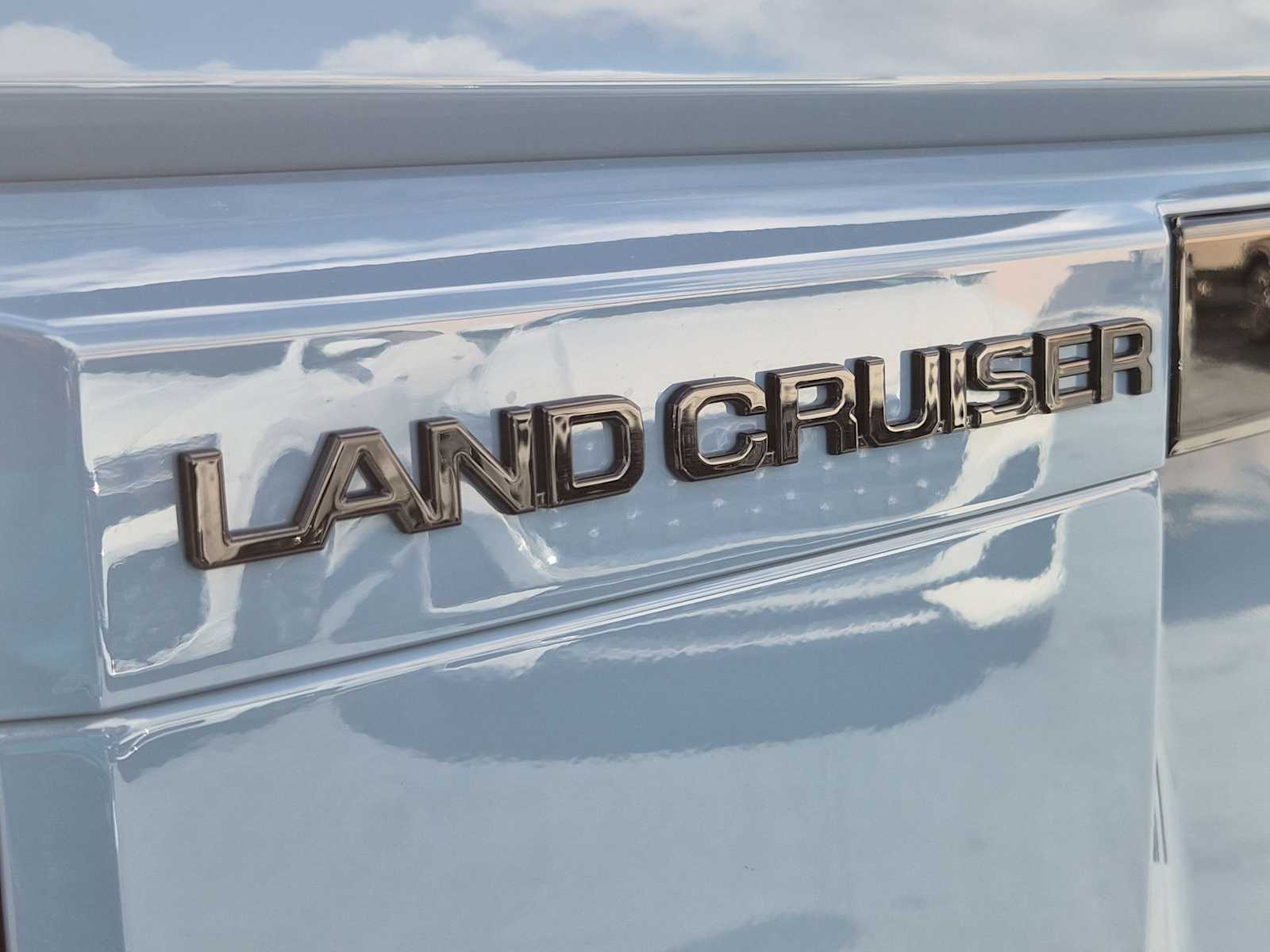 Thumbnail: 2025 Toyota Land Cruiser - 10