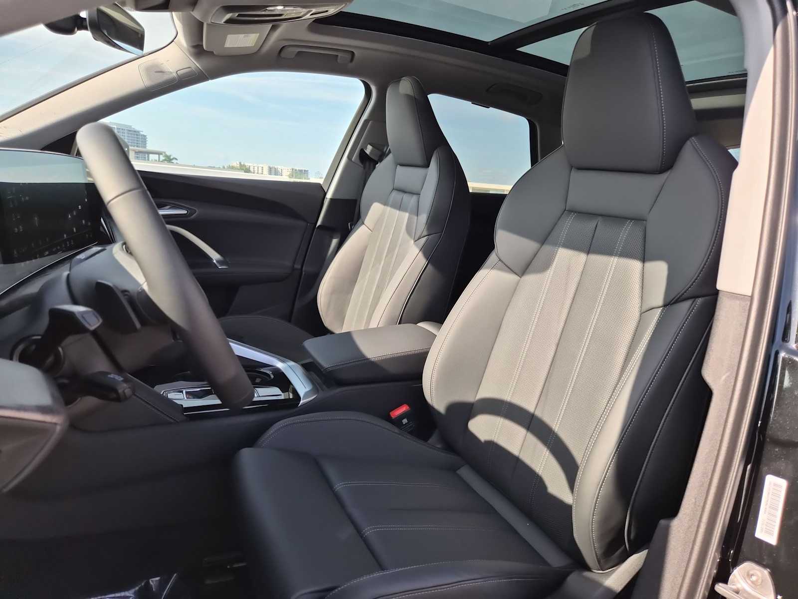 Thumbnail: 2025 Audi Q5 - 15