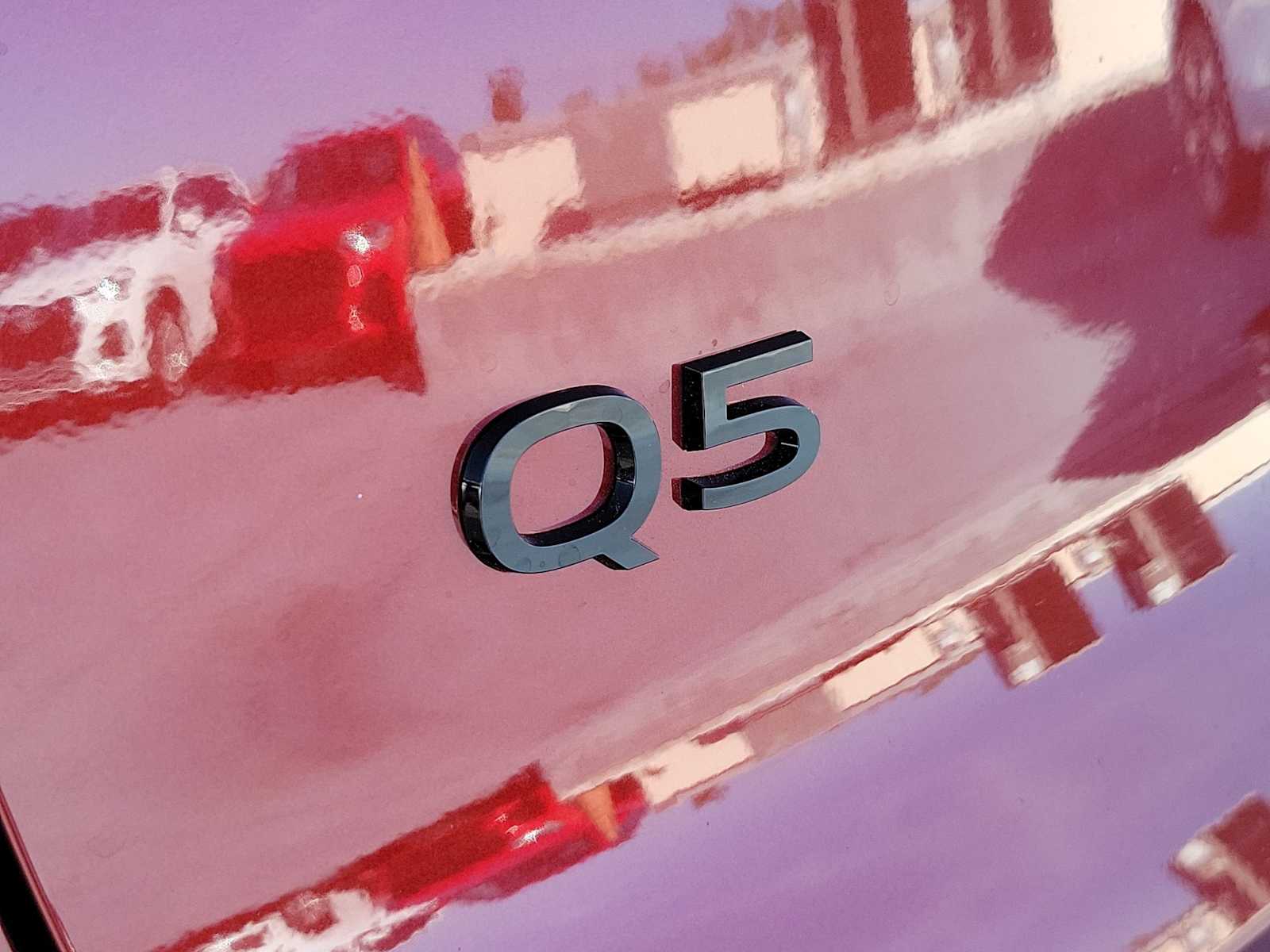 Thumbnail: 2025 Audi Q5 - 10