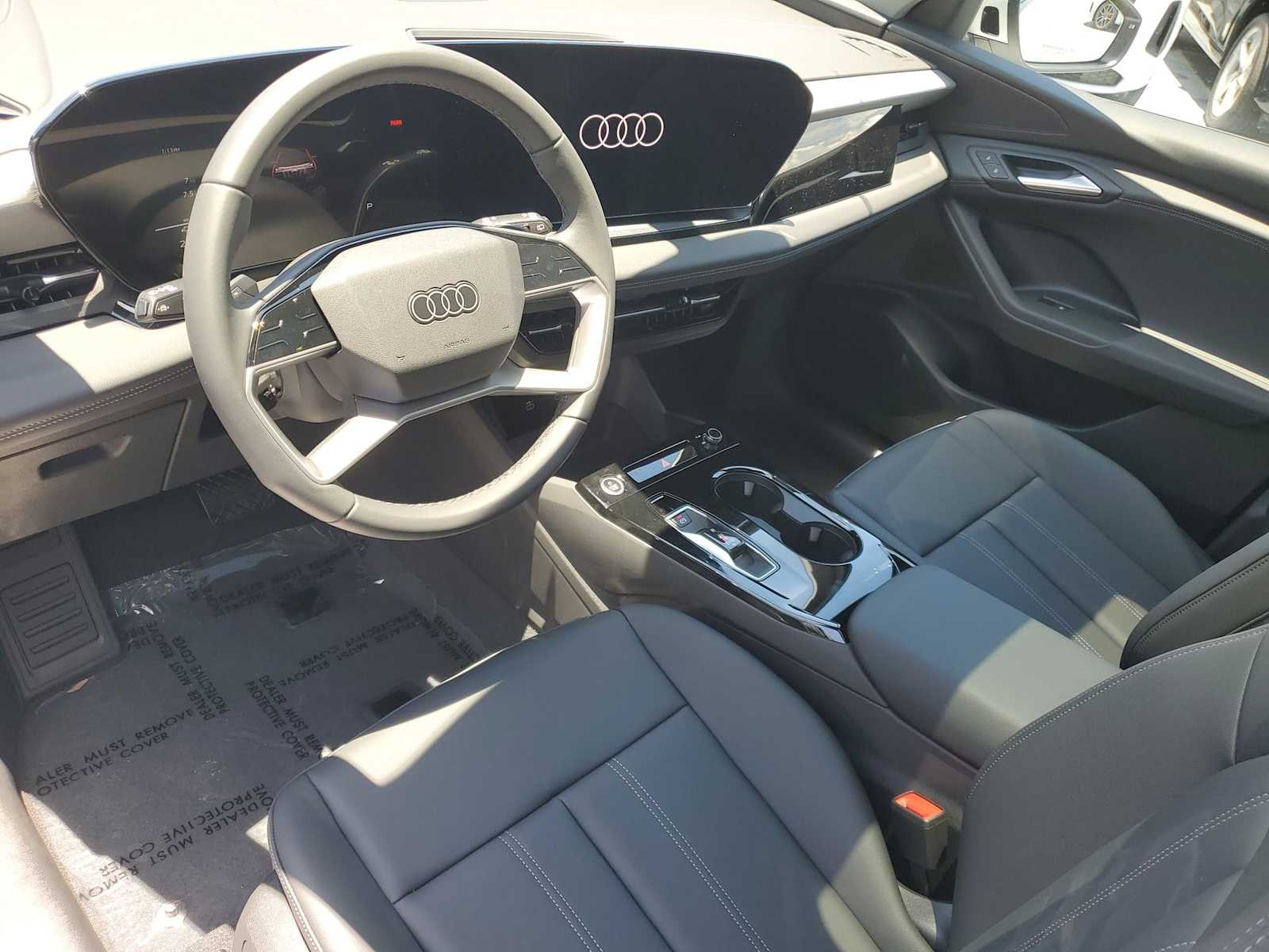 Thumbnail: 2025 Audi Q6 e-tron - 2