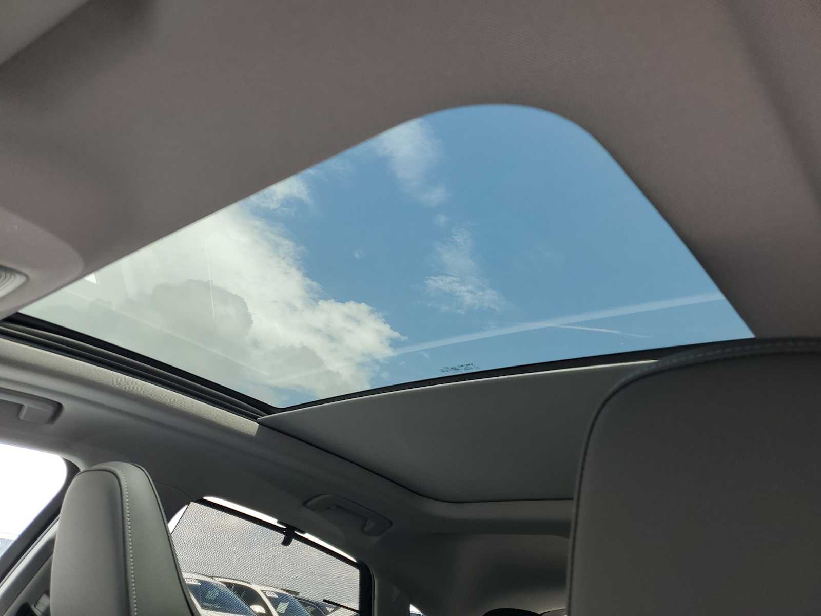 Thumbnail: 2025 Audi Q5 - 15