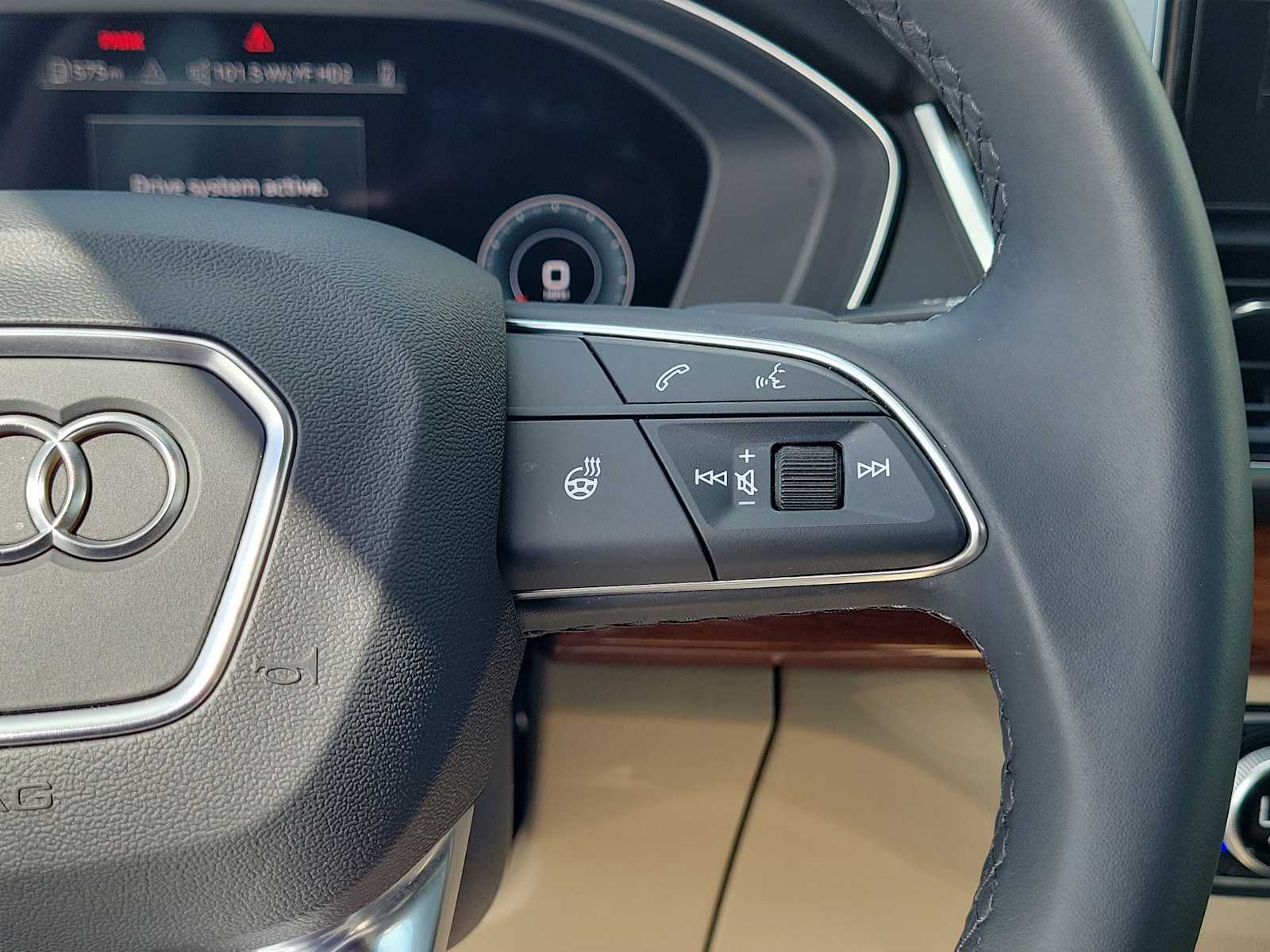 Thumbnail: 2023 Audi Q5 - 22