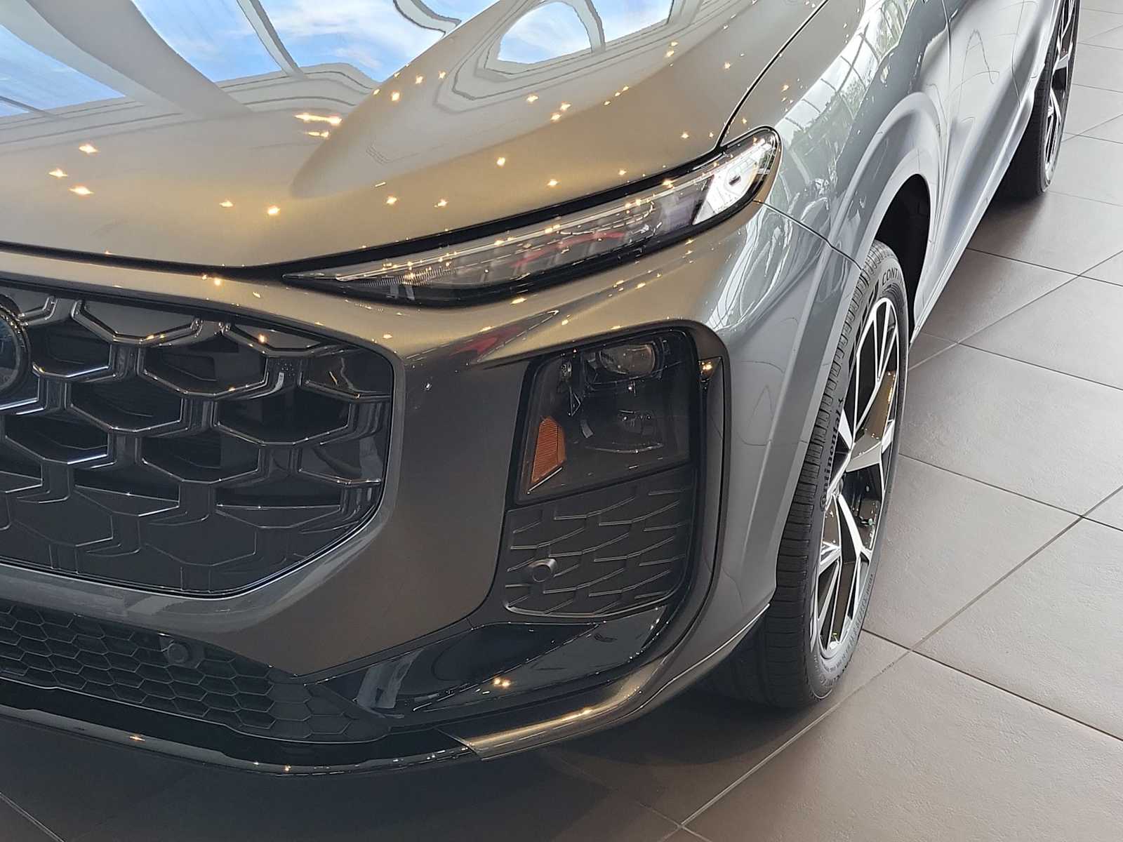 Thumbnail: 2026 Audi Q3 - 10