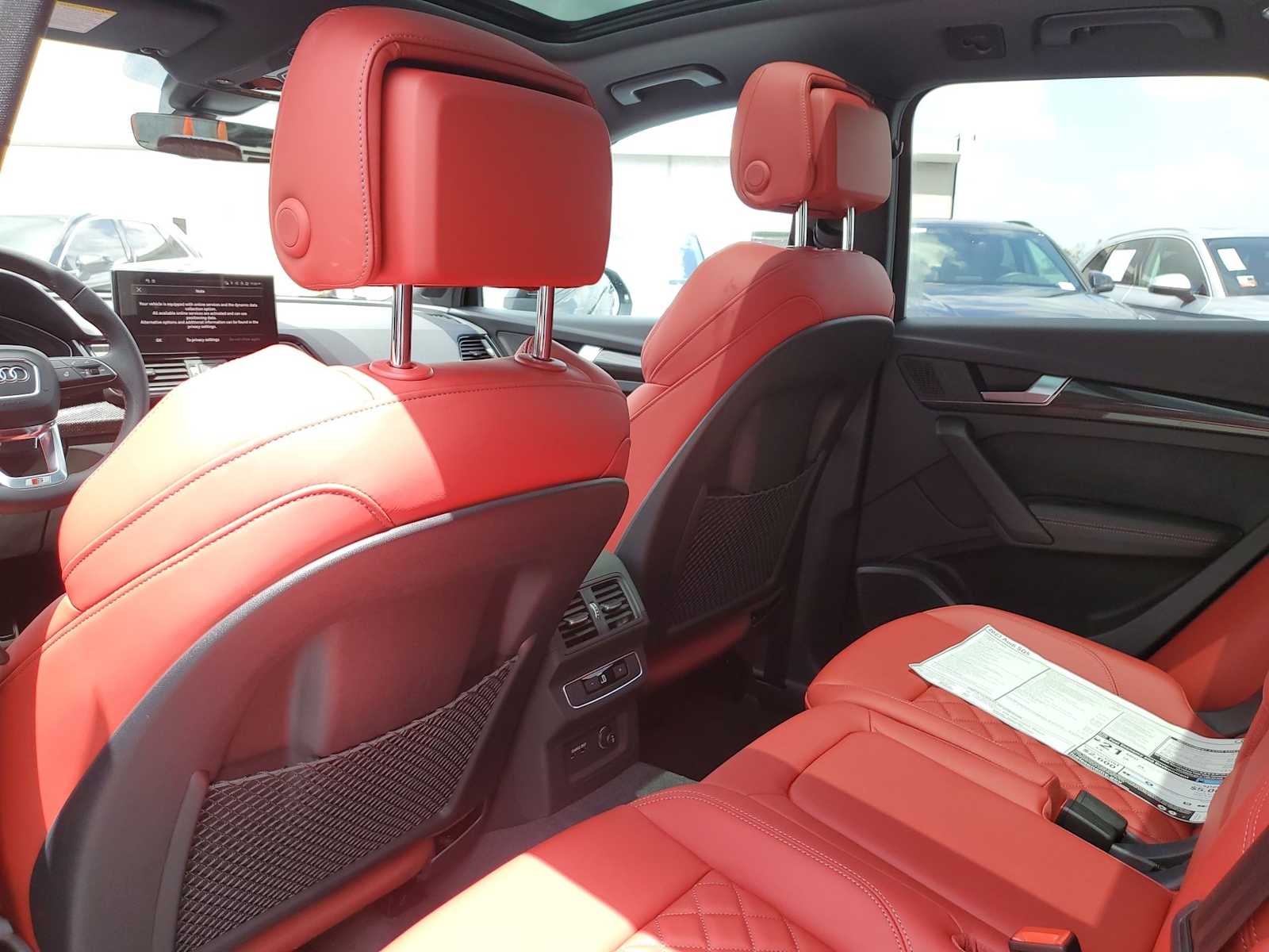 Thumbnail: 2023 Audi SQ5 - 18