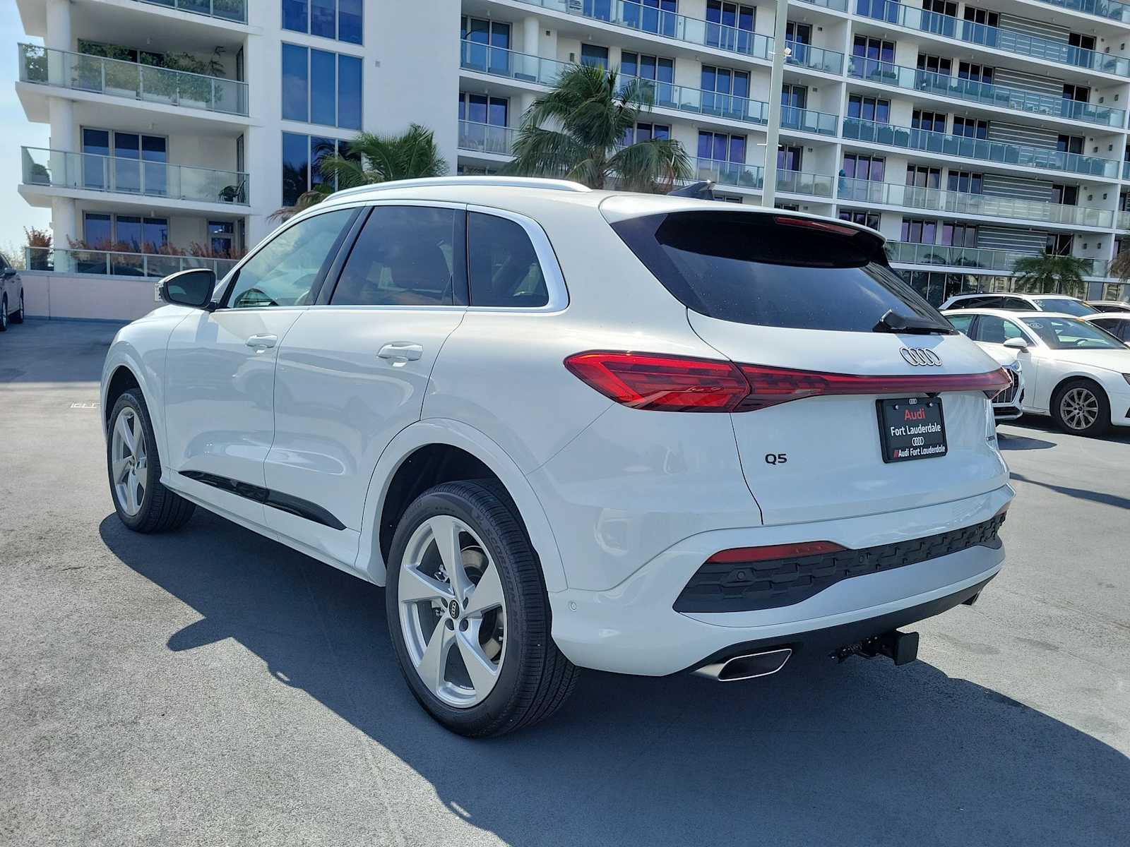 Thumbnail: 2026 Audi Q5 - 4