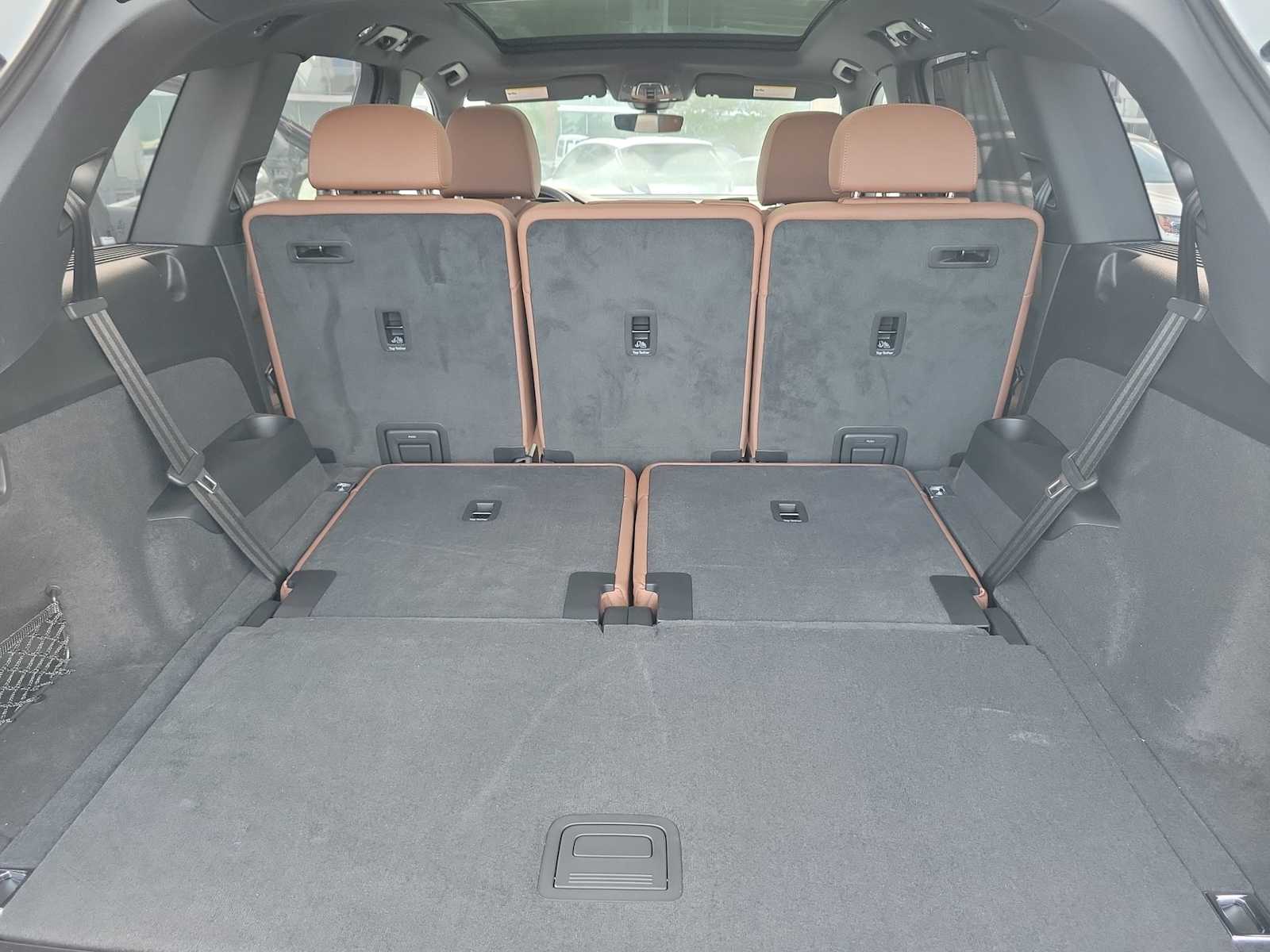 Thumbnail: 2025 Audi Q7 - 26