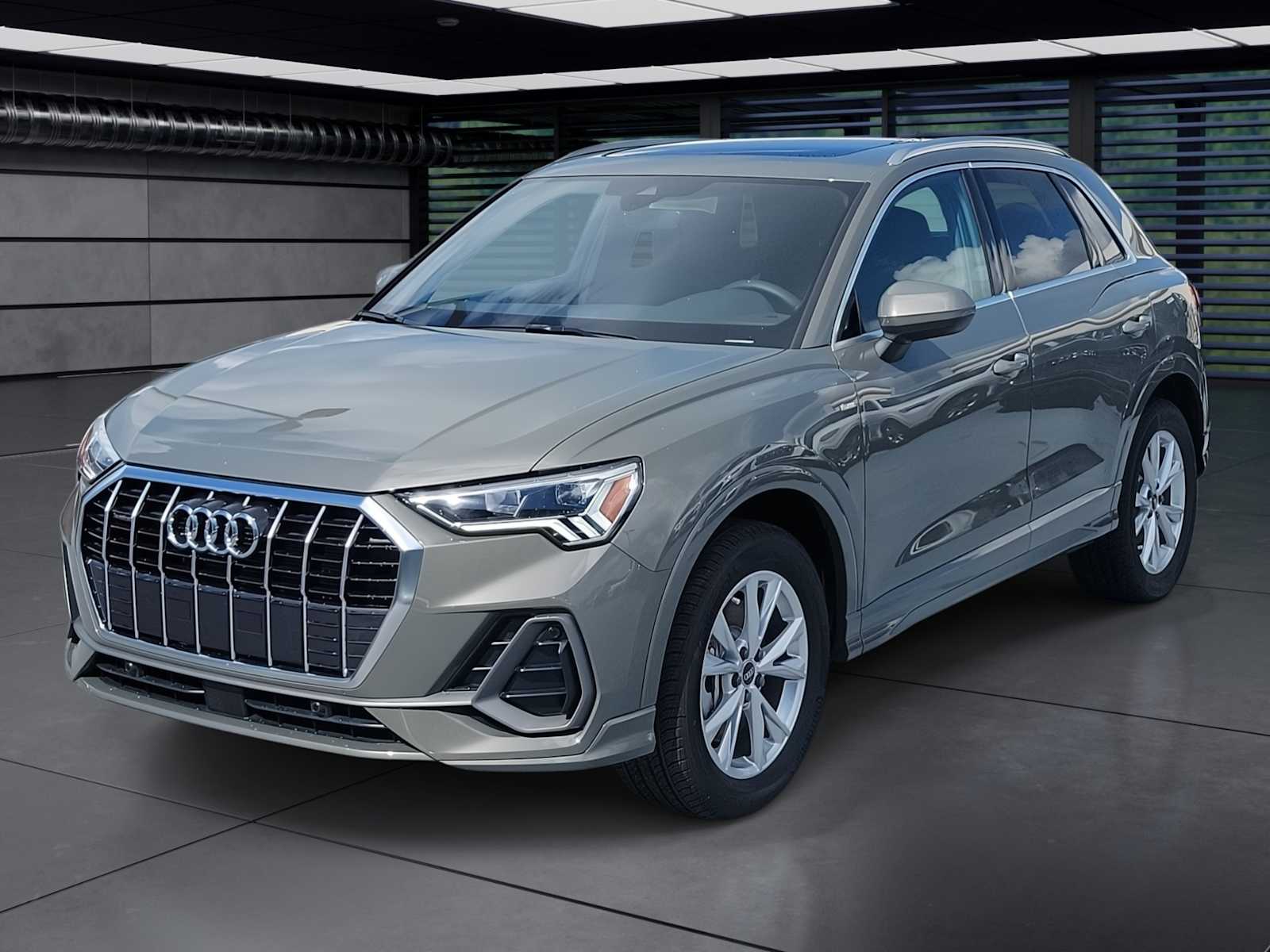 Thumbnail: 2025 Audi Q3 - 1