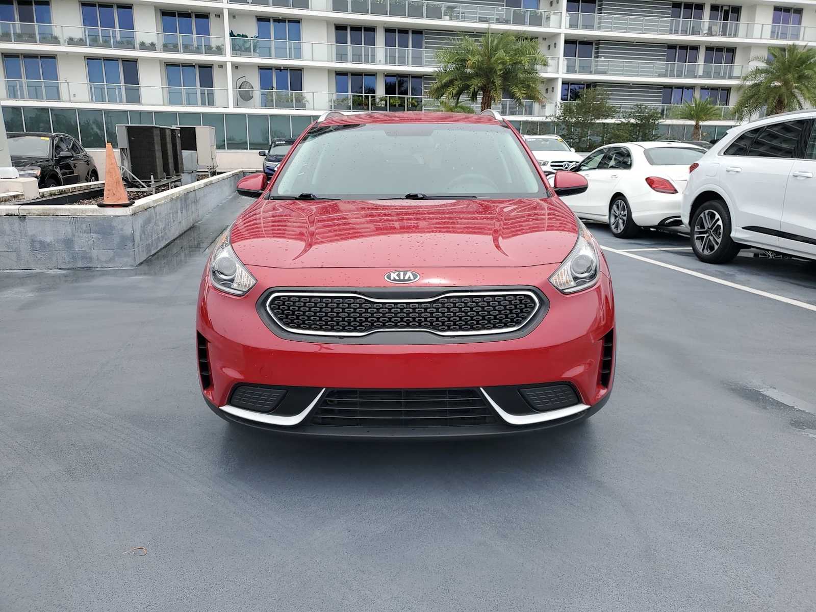 Thumbnail: 2018 Kia Niro - 9