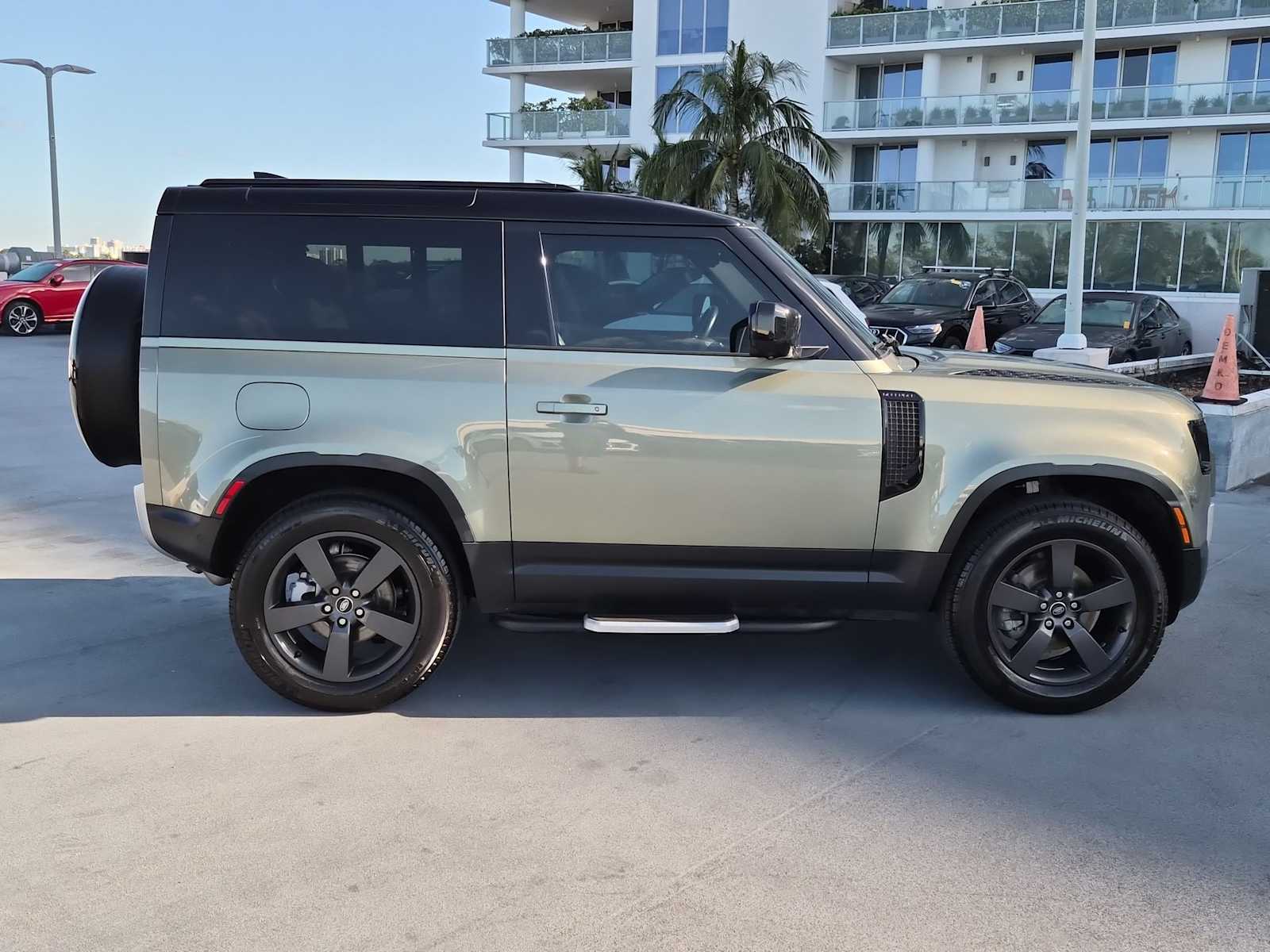 Thumbnail: 2022 Land Rover Defender - 7