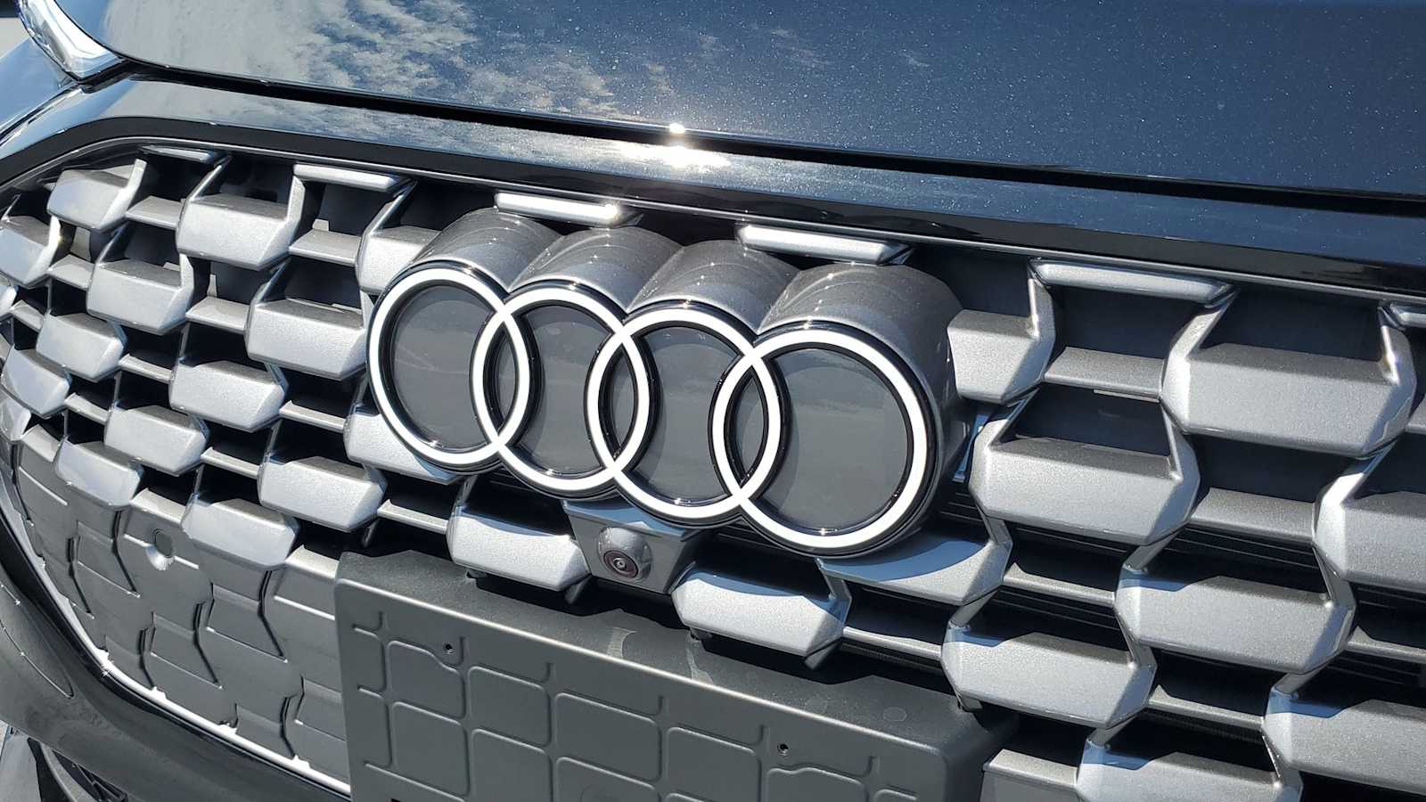 Thumbnail: 2026 Audi Q5 - 11
