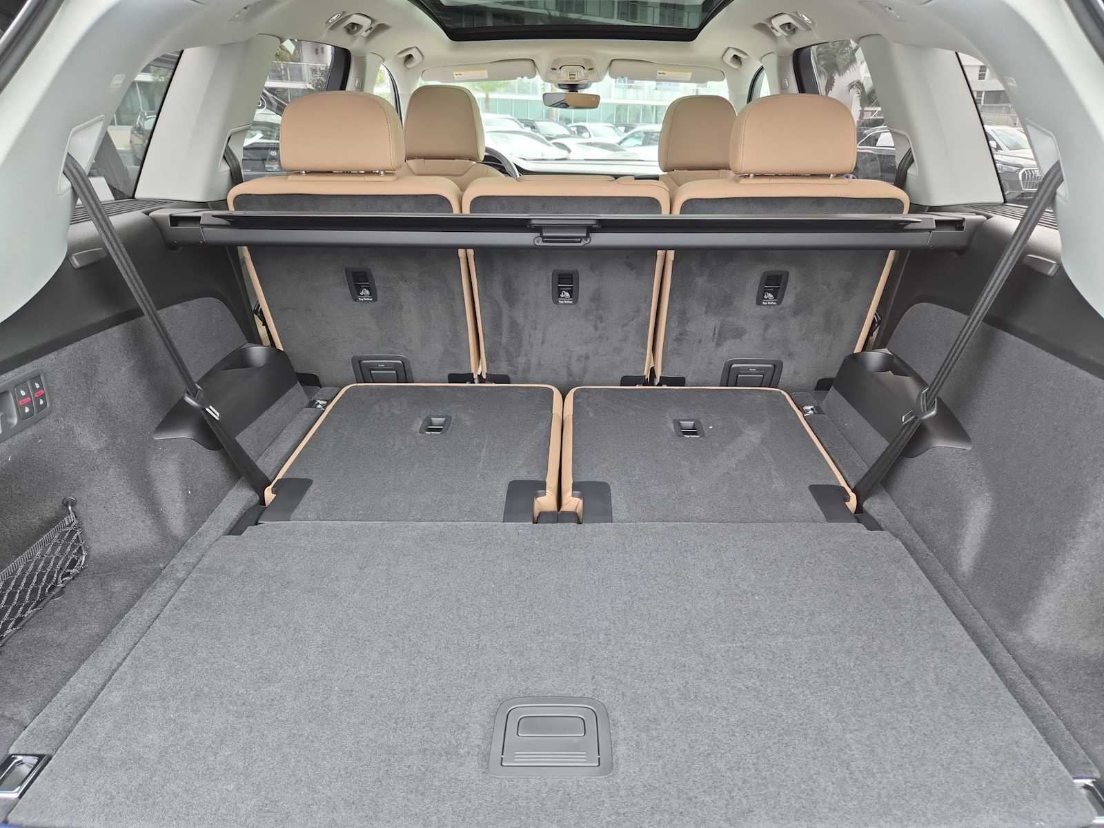 Thumbnail: 2026 Audi Q7 - 27