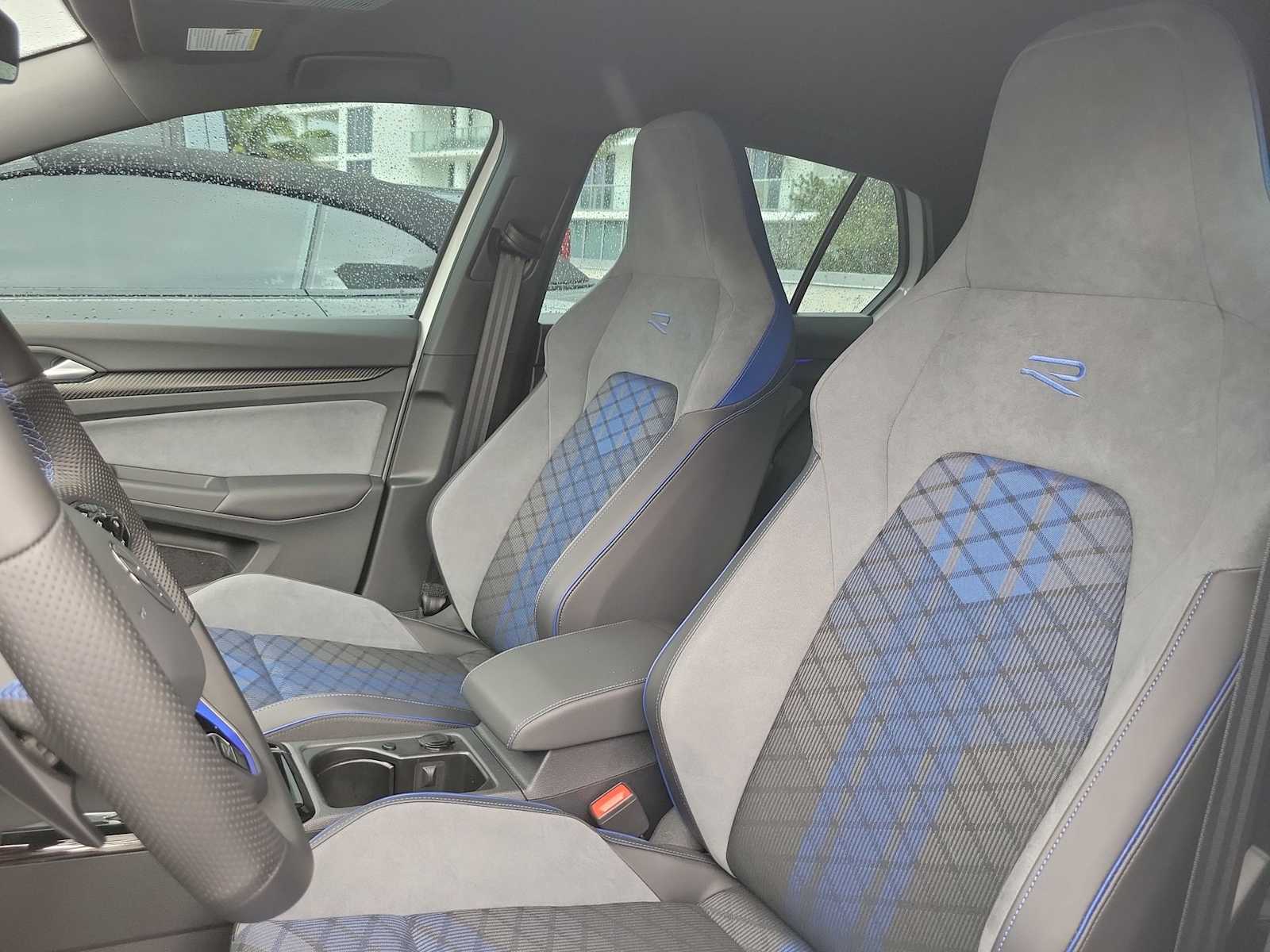 Thumbnail: 2025 Volkswagen Golf - 15