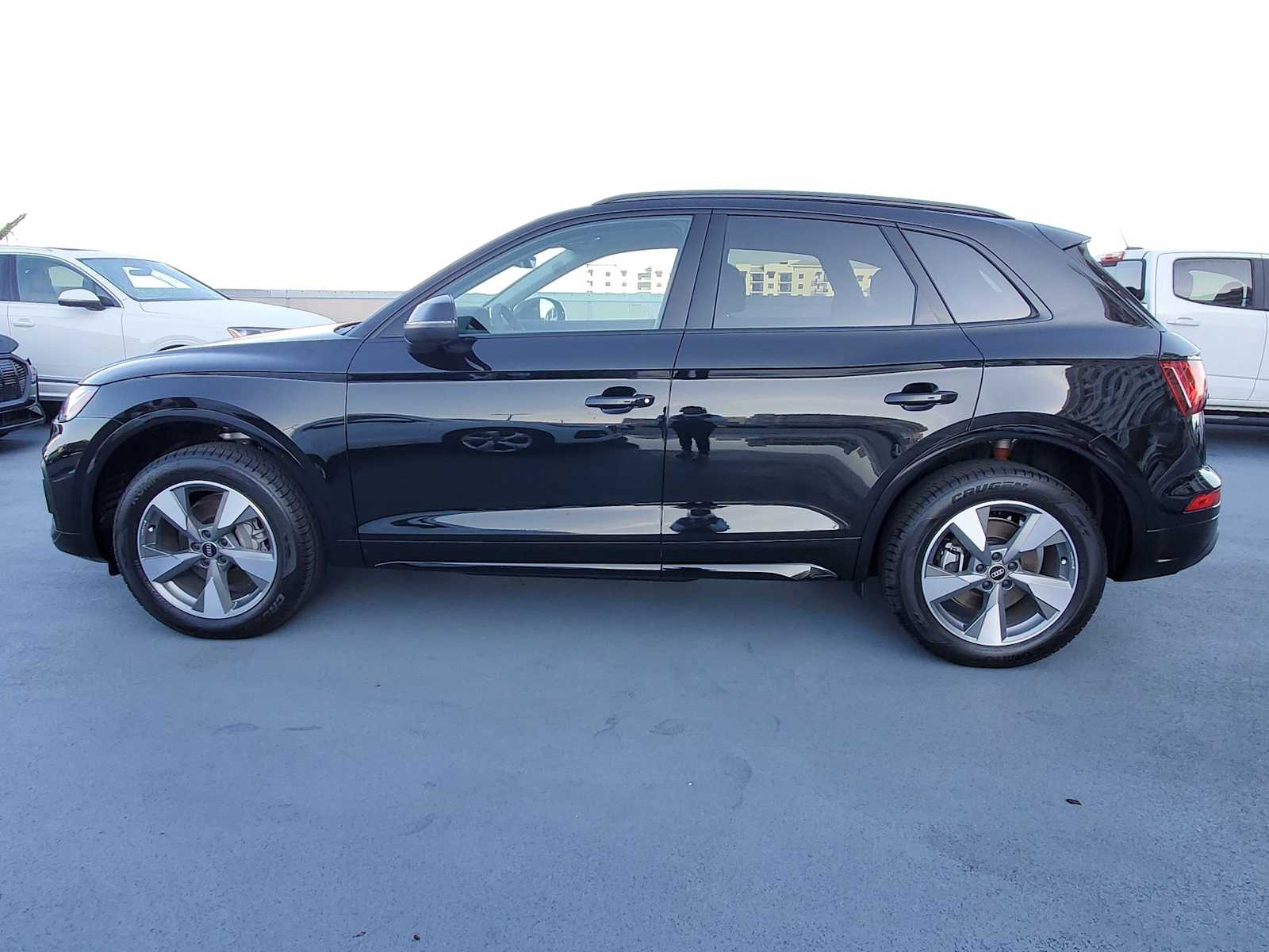 Thumbnail: 2024 Audi Q5 - 3