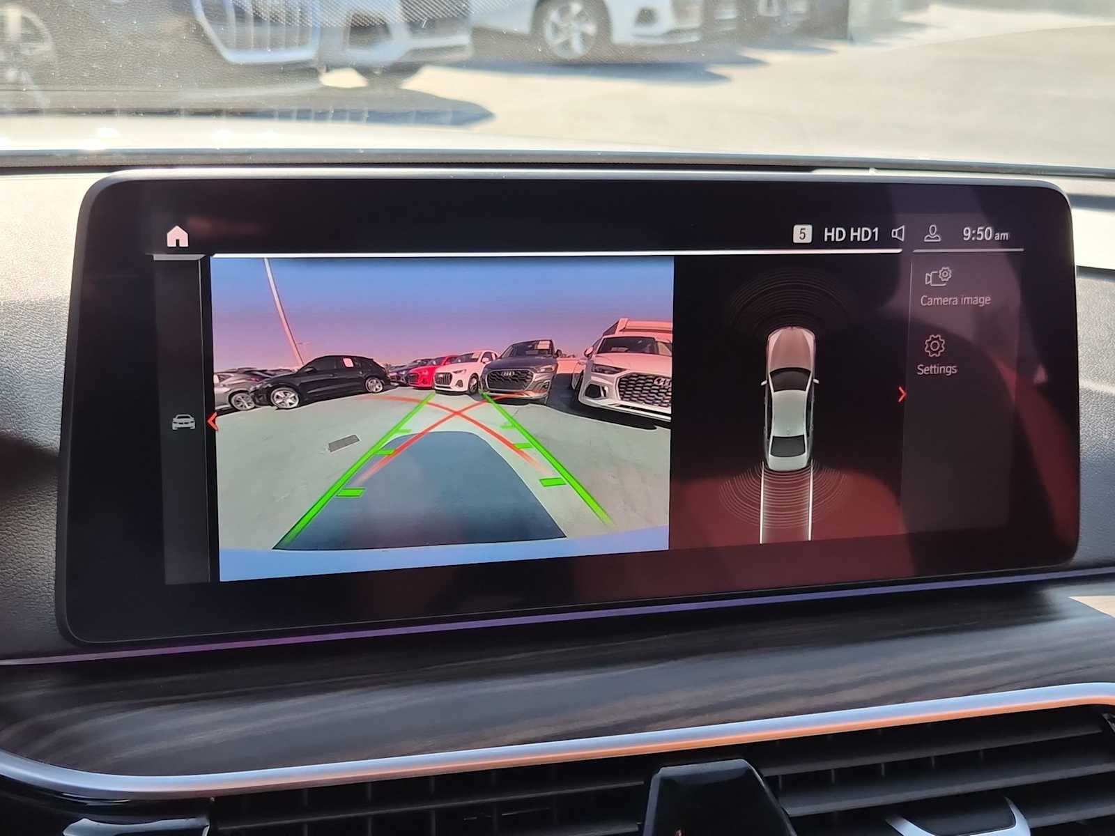 Thumbnail: 2023 BMW 5 Series - 24