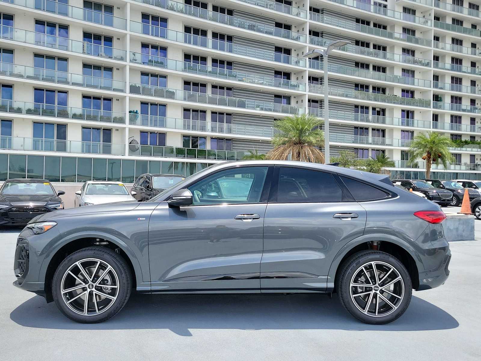 Thumbnail: 2026 Audi Q5 - 3