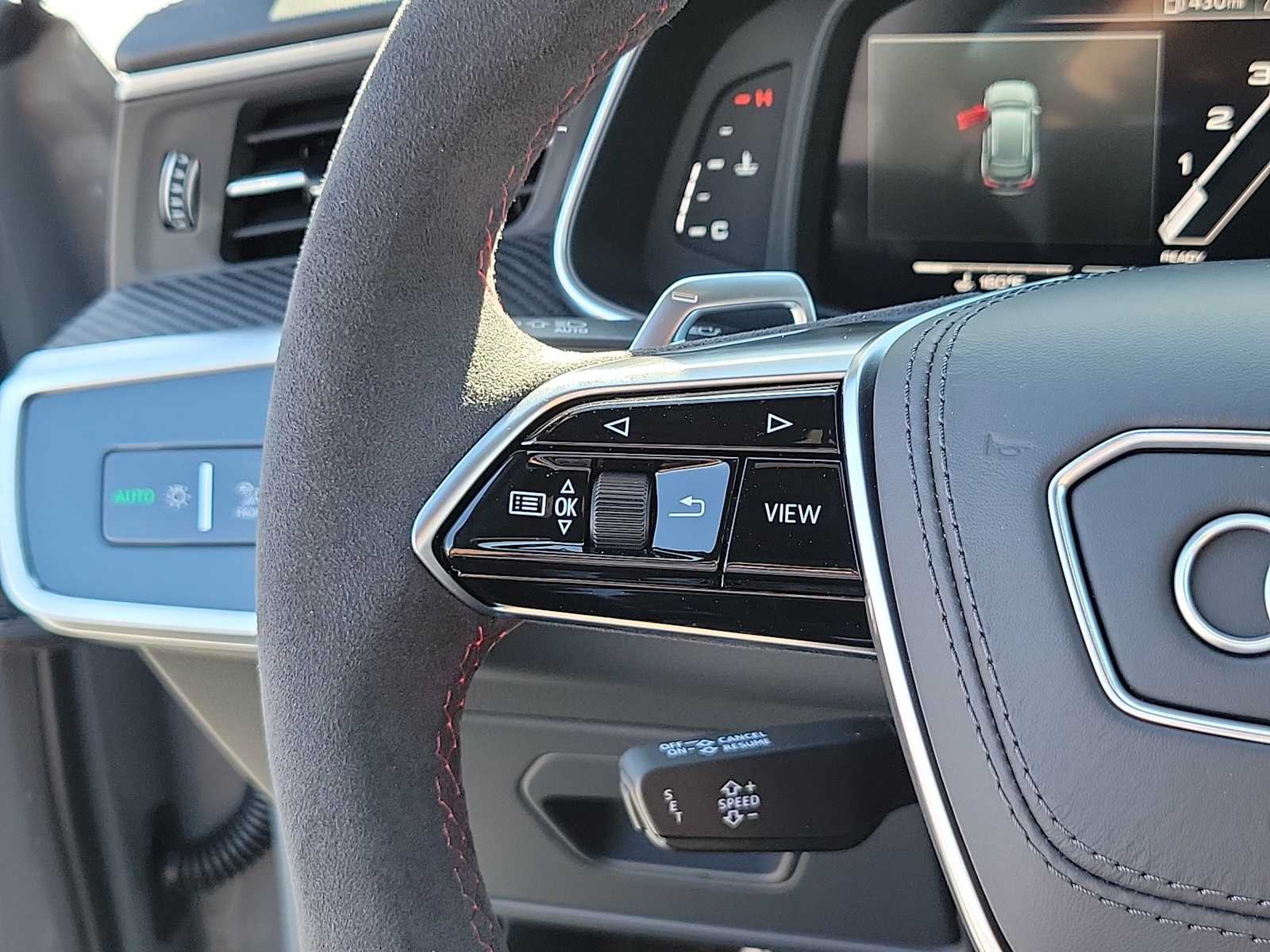 Thumbnail: 2026 Audi RS 6 - 21