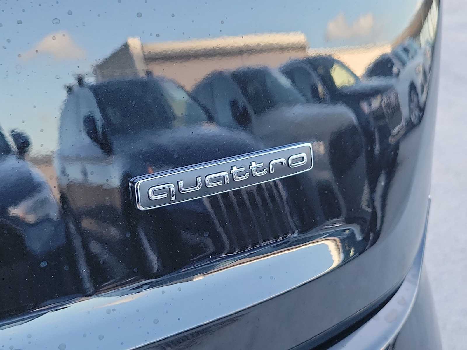 Thumbnail: 2026 Audi Q7 - 11