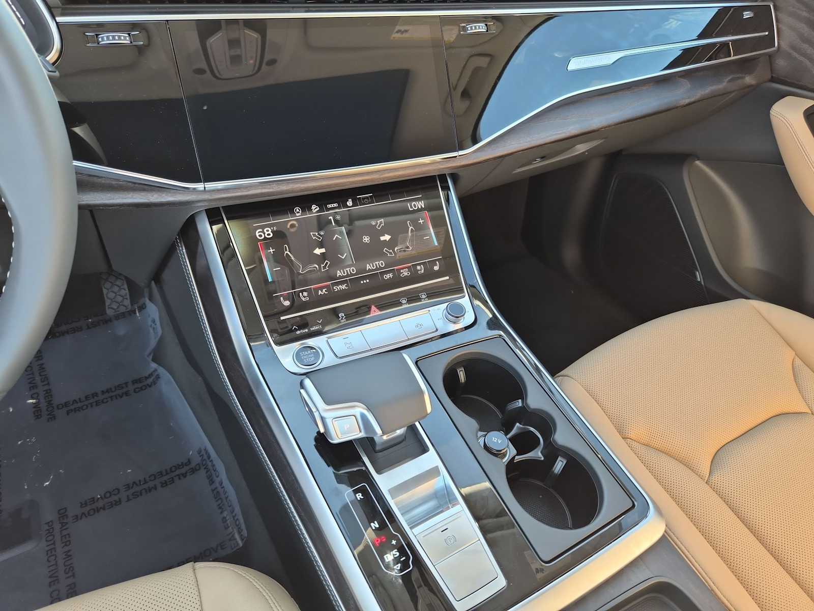 Thumbnail: 2026 Audi Q7 - 23