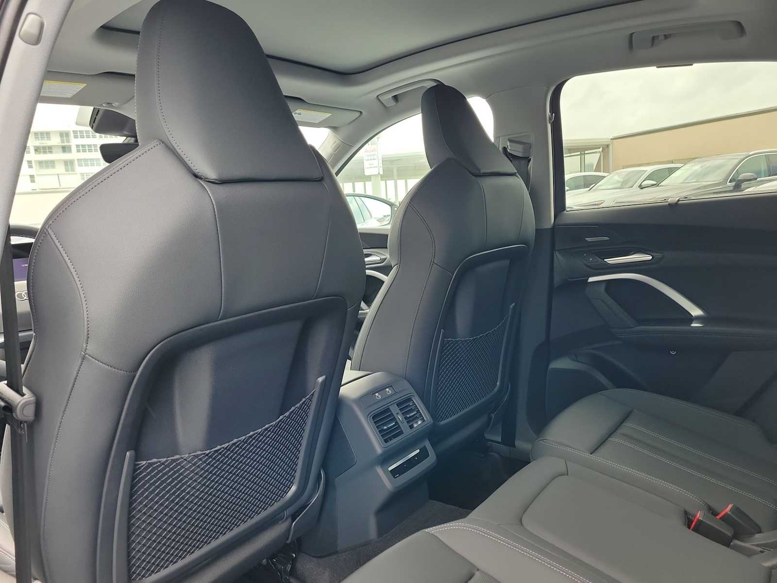 Thumbnail: 2026 Audi Q5 - 17