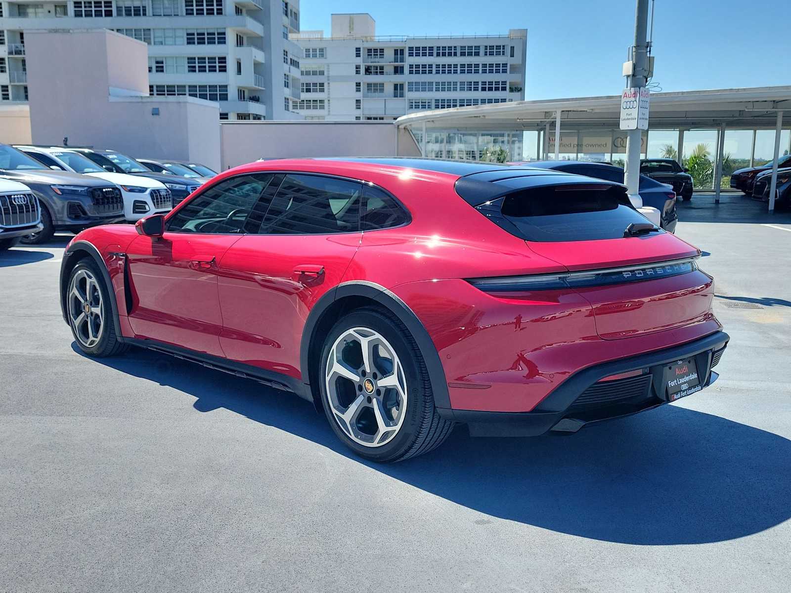 Thumbnail: 2021 Porsche Taycan - 4