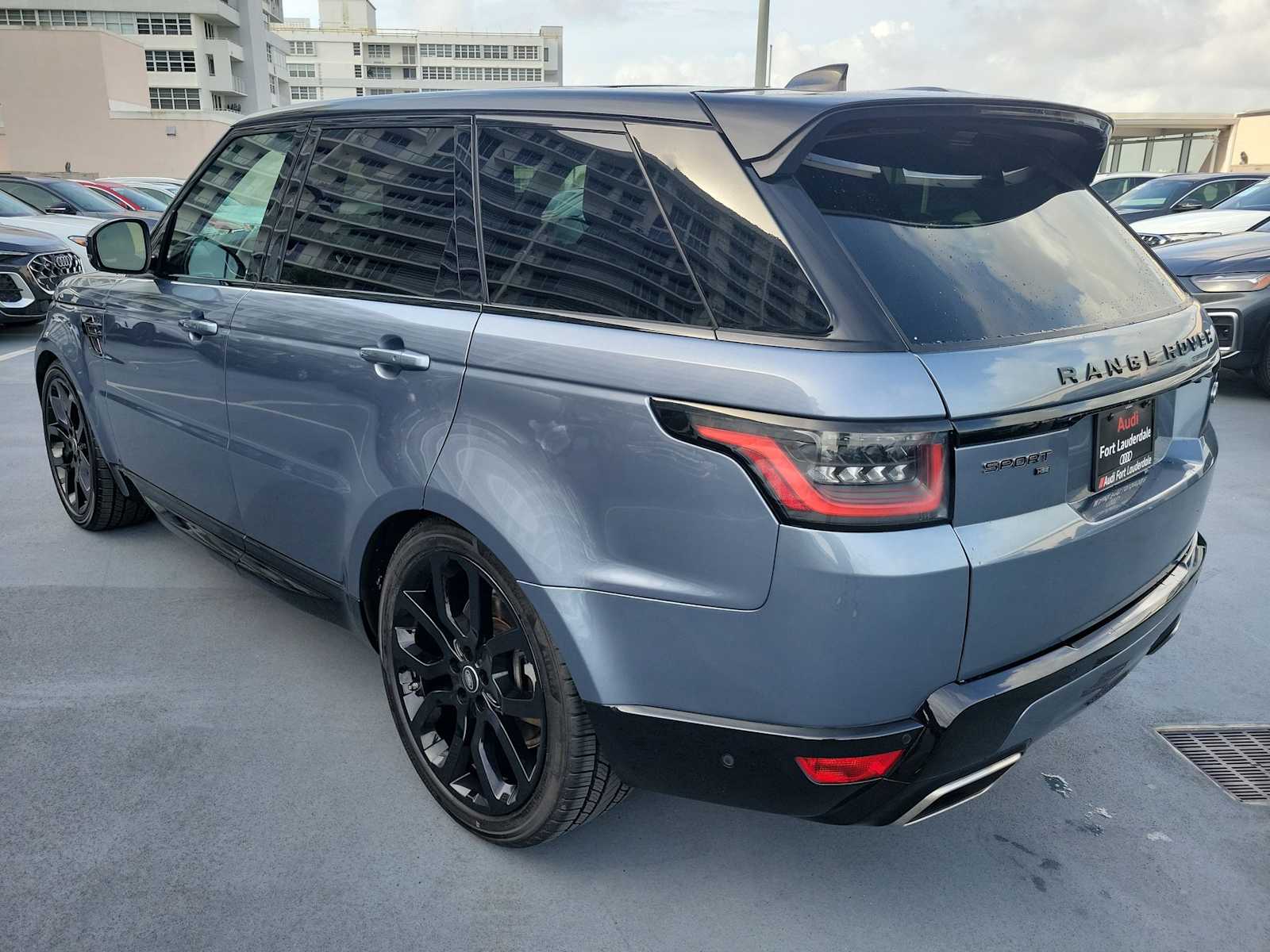 Thumbnail: 2020 Land Rover Range Rover Sport - 4