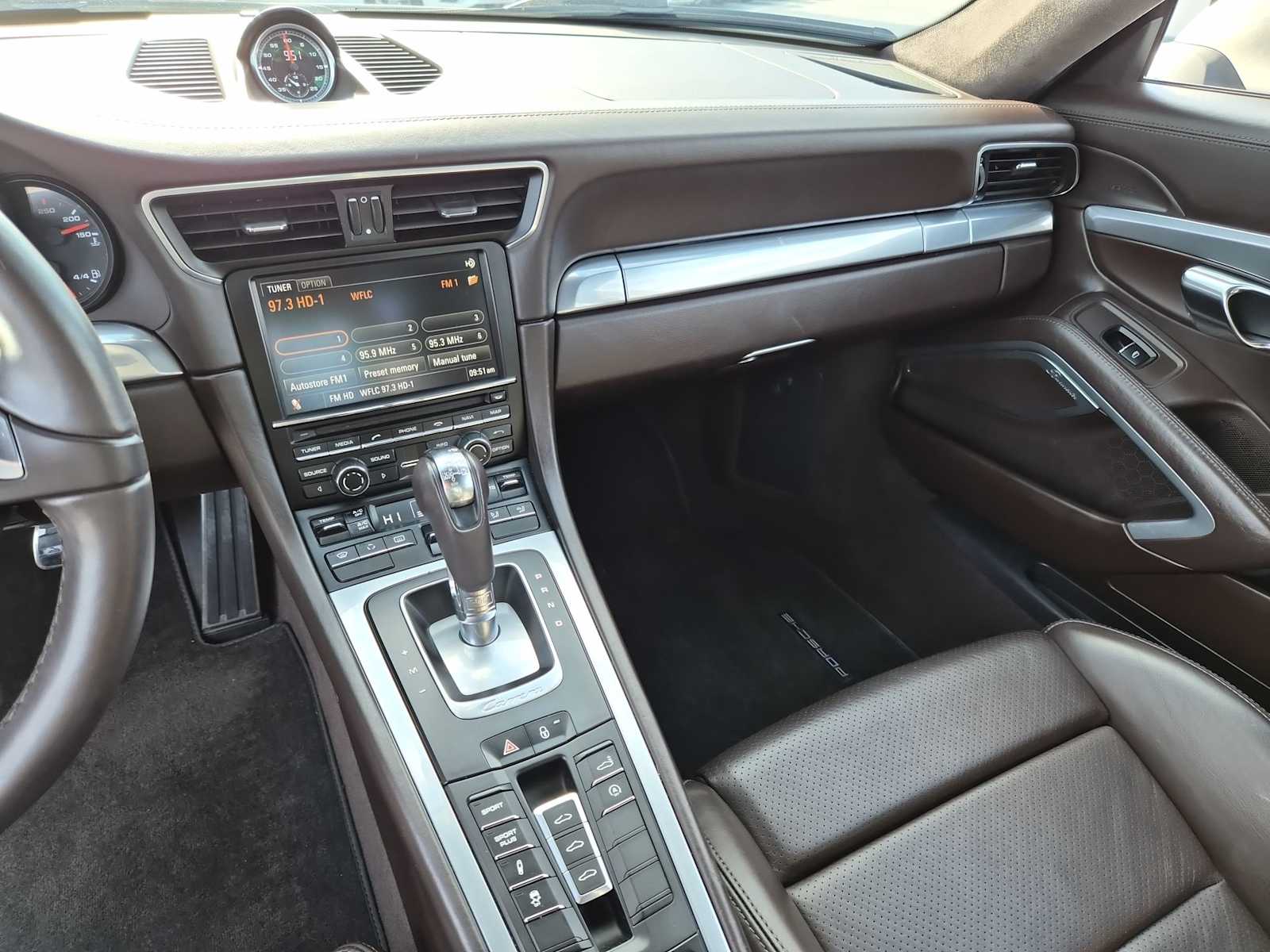 Thumbnail: 2012 Porsche 911 - 20