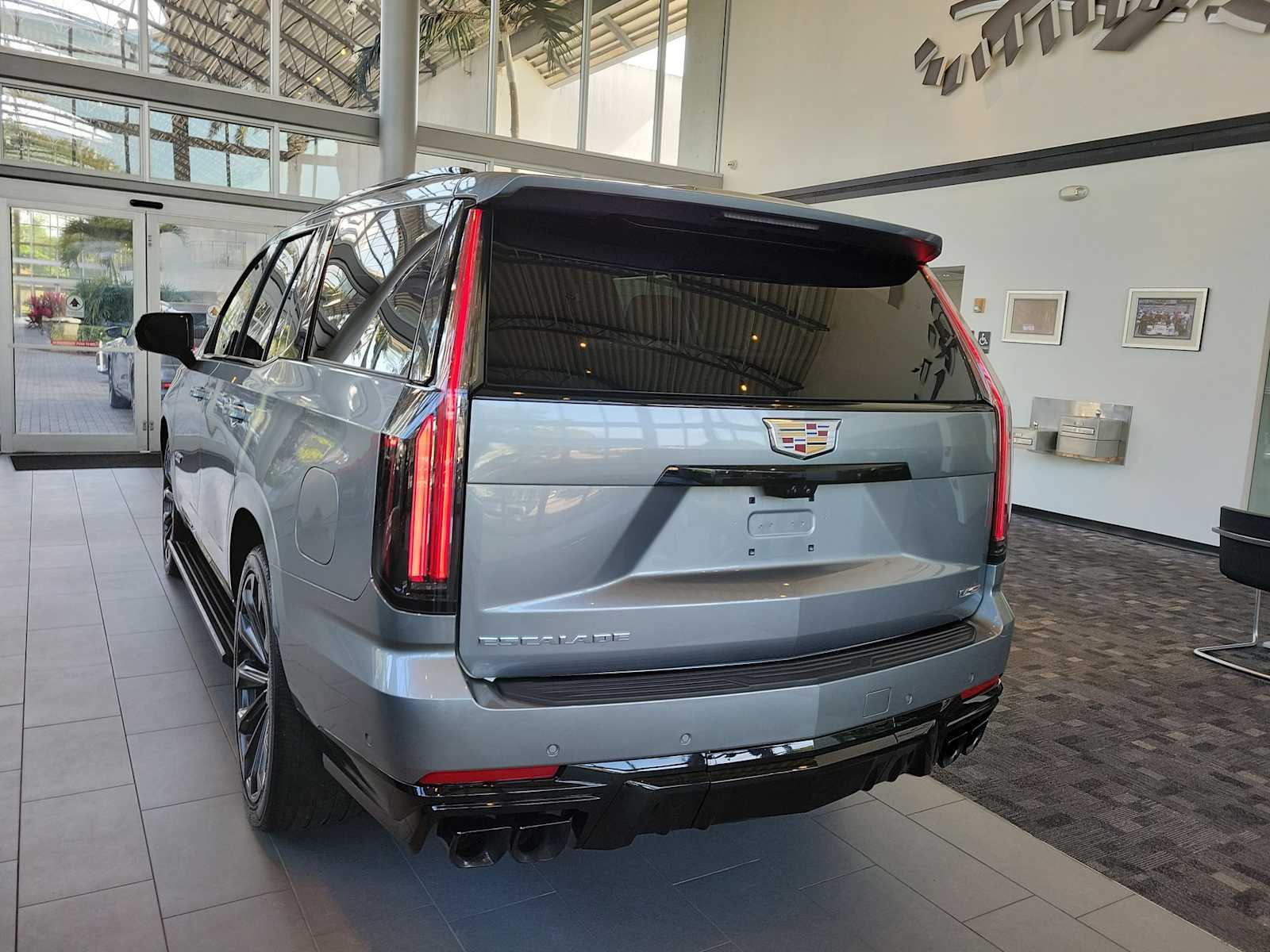 Thumbnail: 2025 Cadillac Escalade - 3
