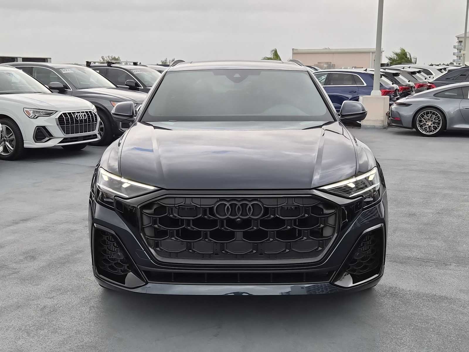 Thumbnail: 2026 Audi Q8 - 9
