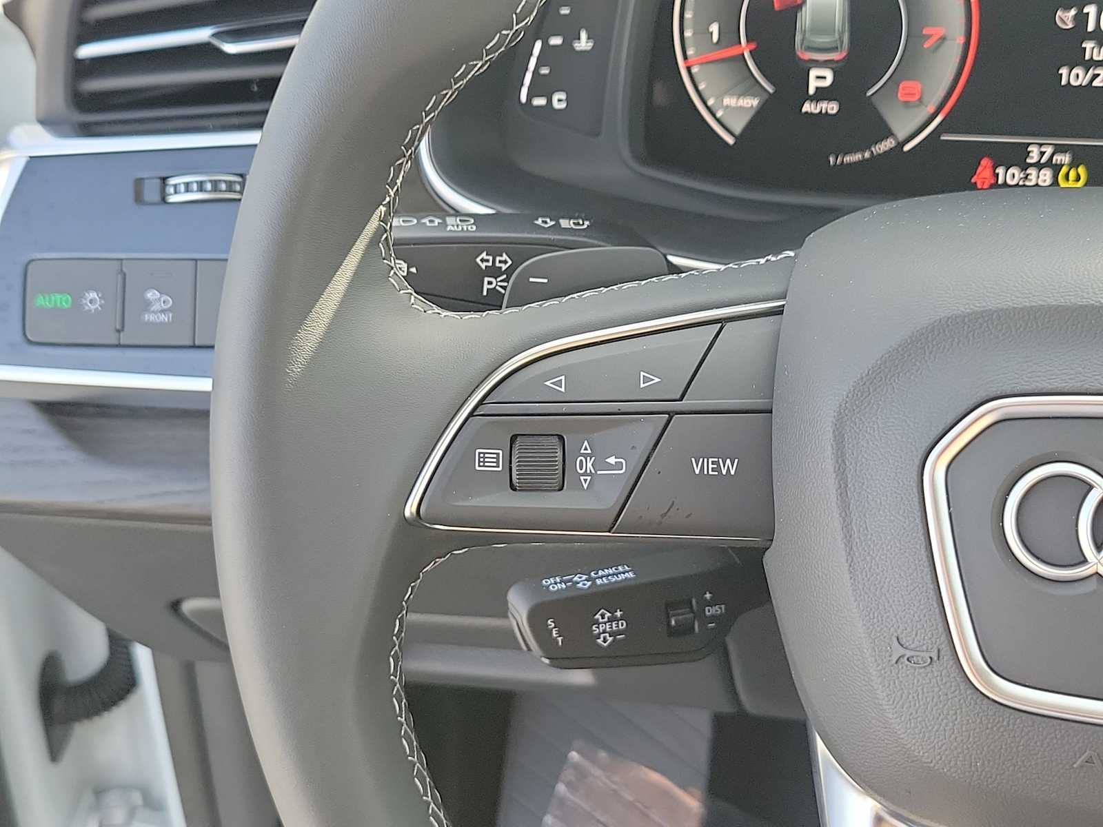 Thumbnail: 2025 Audi Q8 - 21