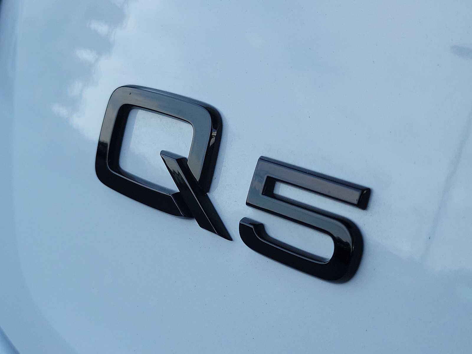 Thumbnail: 2025 Audi Q5 - 11