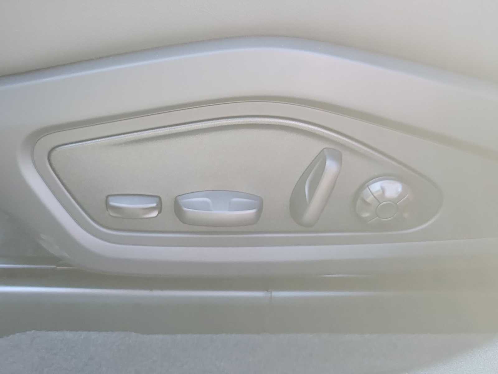 Thumbnail: 2026 Audi RS e-tron GT - 15