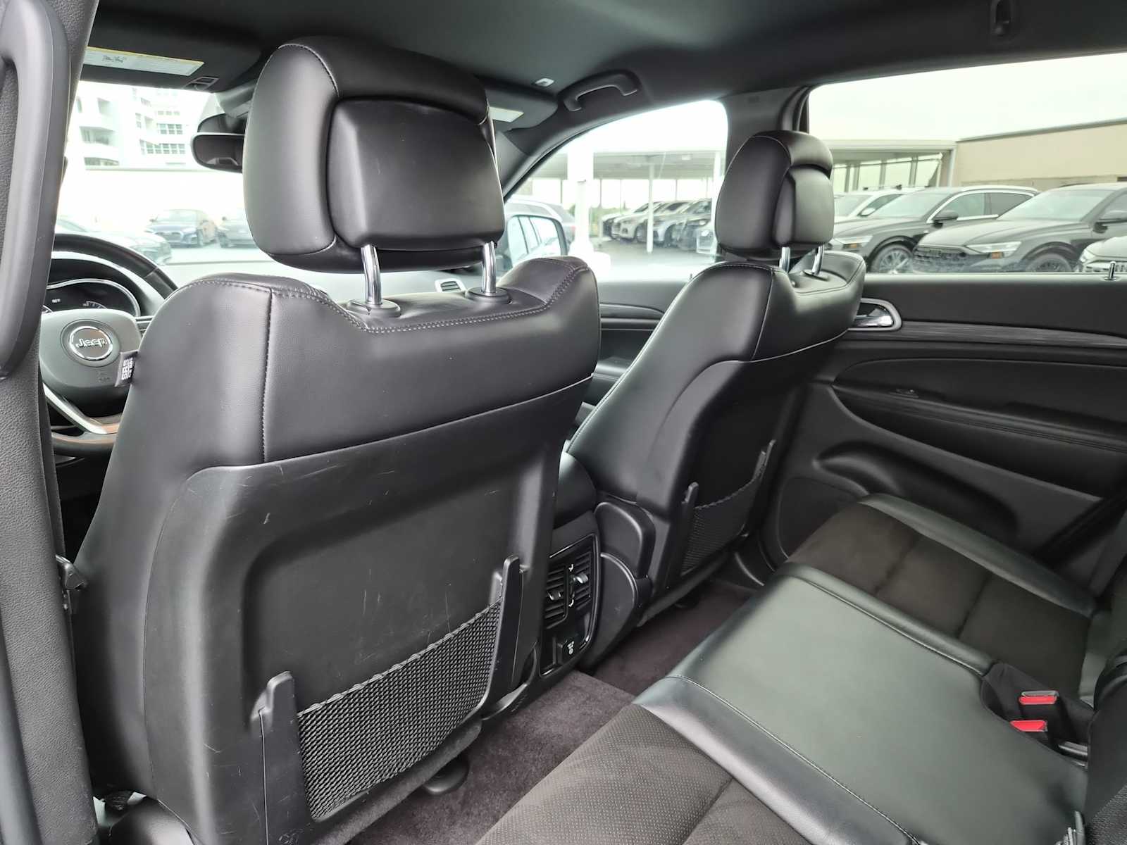 Thumbnail: 2019 Jeep Grand Cherokee - 17