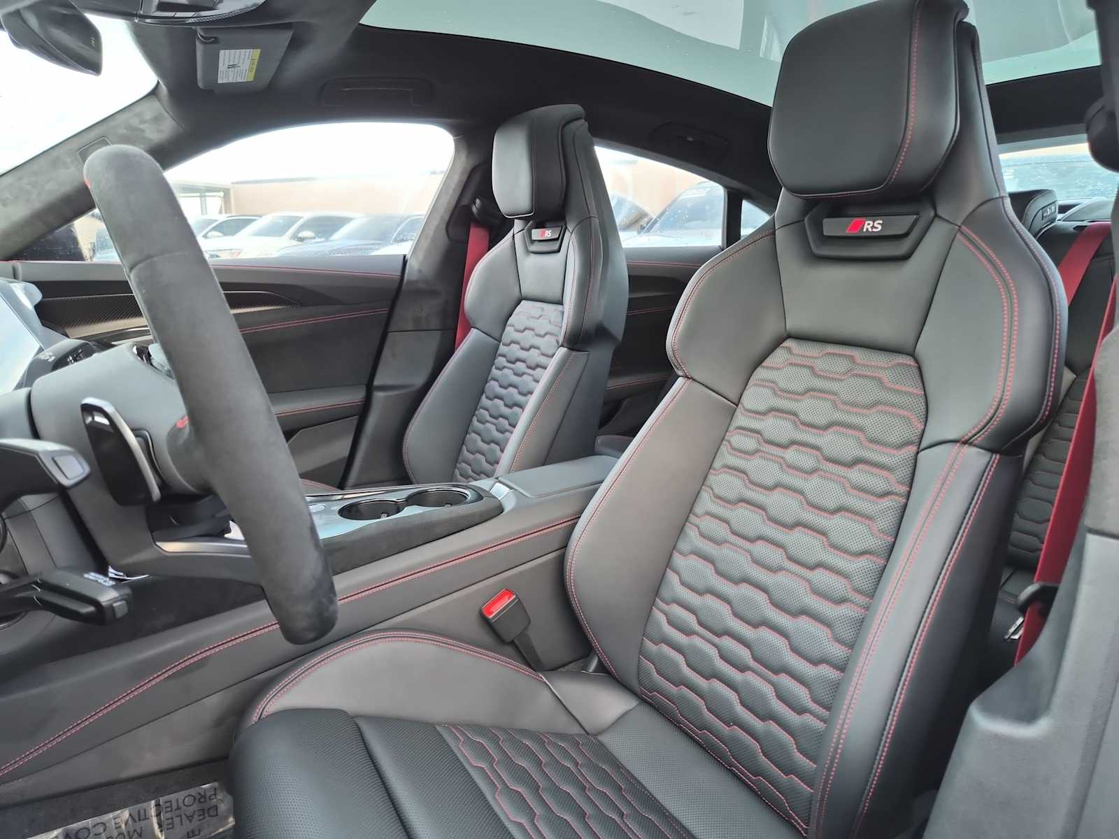 Thumbnail: 2026 Audi RS e-tron GT - 14