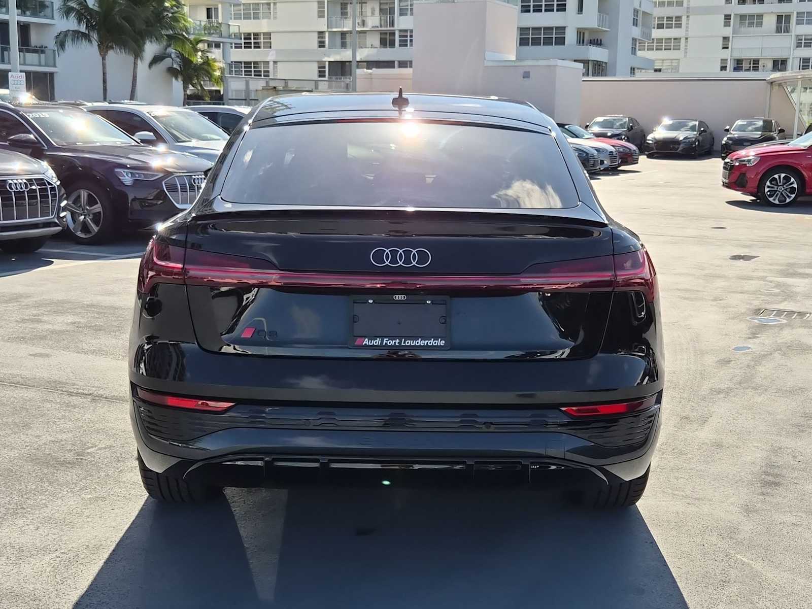 Thumbnail: 2024 Audi Q8 e-tron - 5