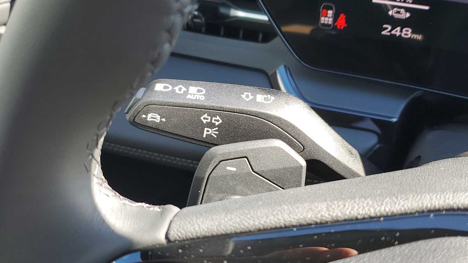 Thumbnail: 2027 Audi Q6 e-tron - 27
