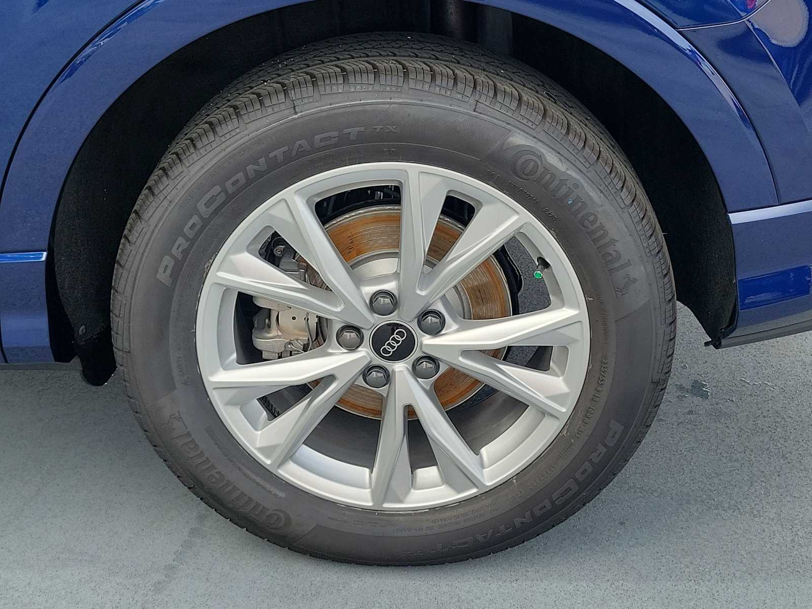 Thumbnail: 2025 Audi Q3 - 12