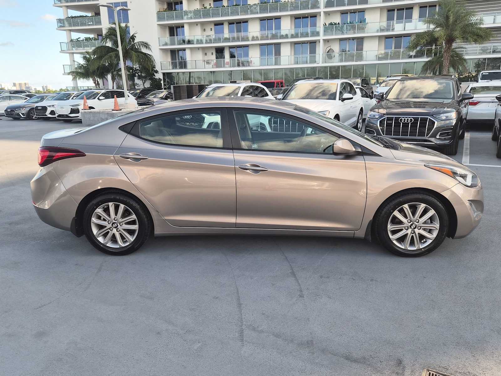 Thumbnail: 2016 Hyundai Elantra - 7