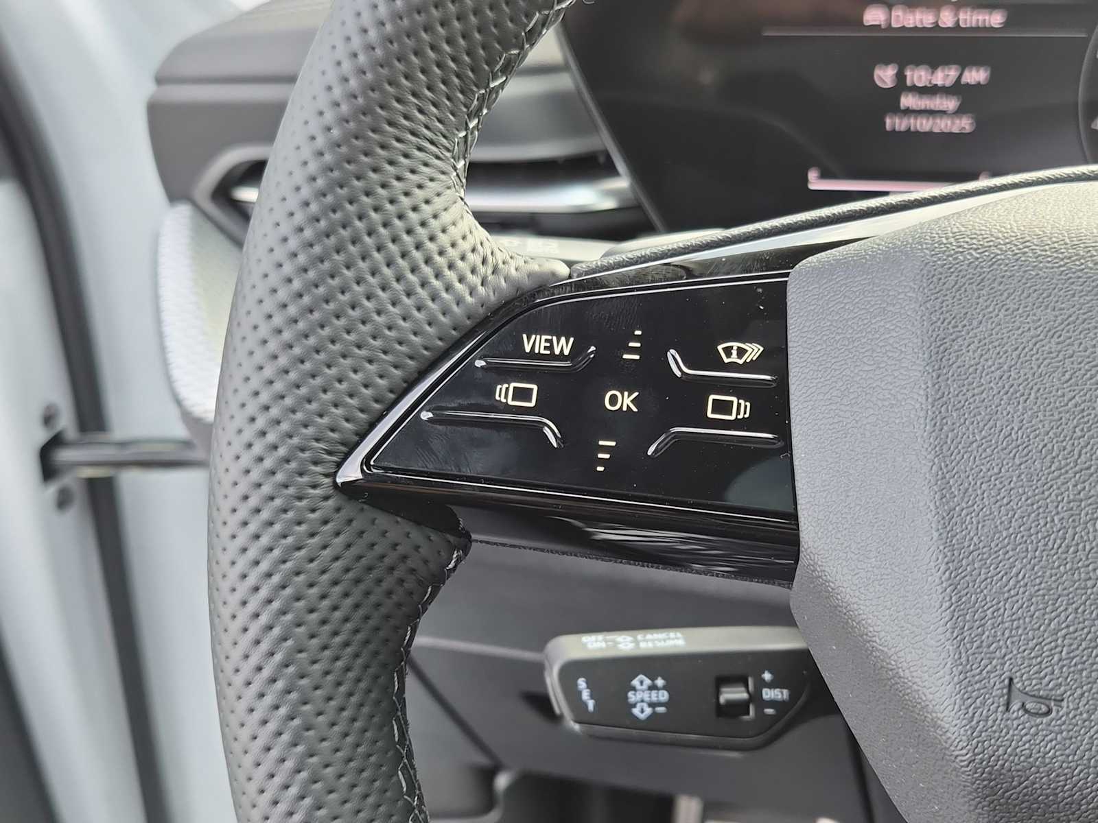 Thumbnail: 2025 Audi SQ5 - 21