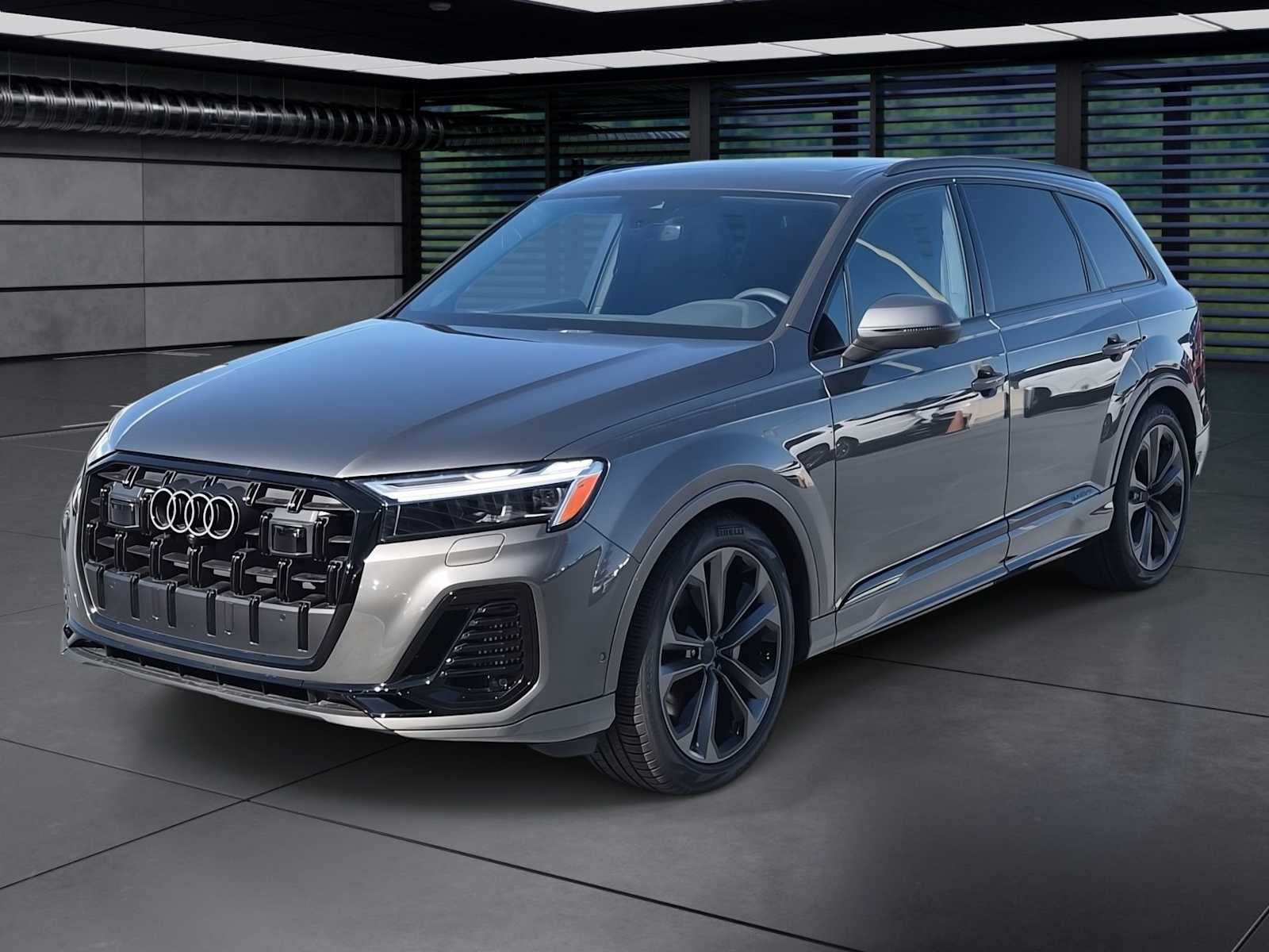 Thumbnail: 2026 Audi Q7 - 1