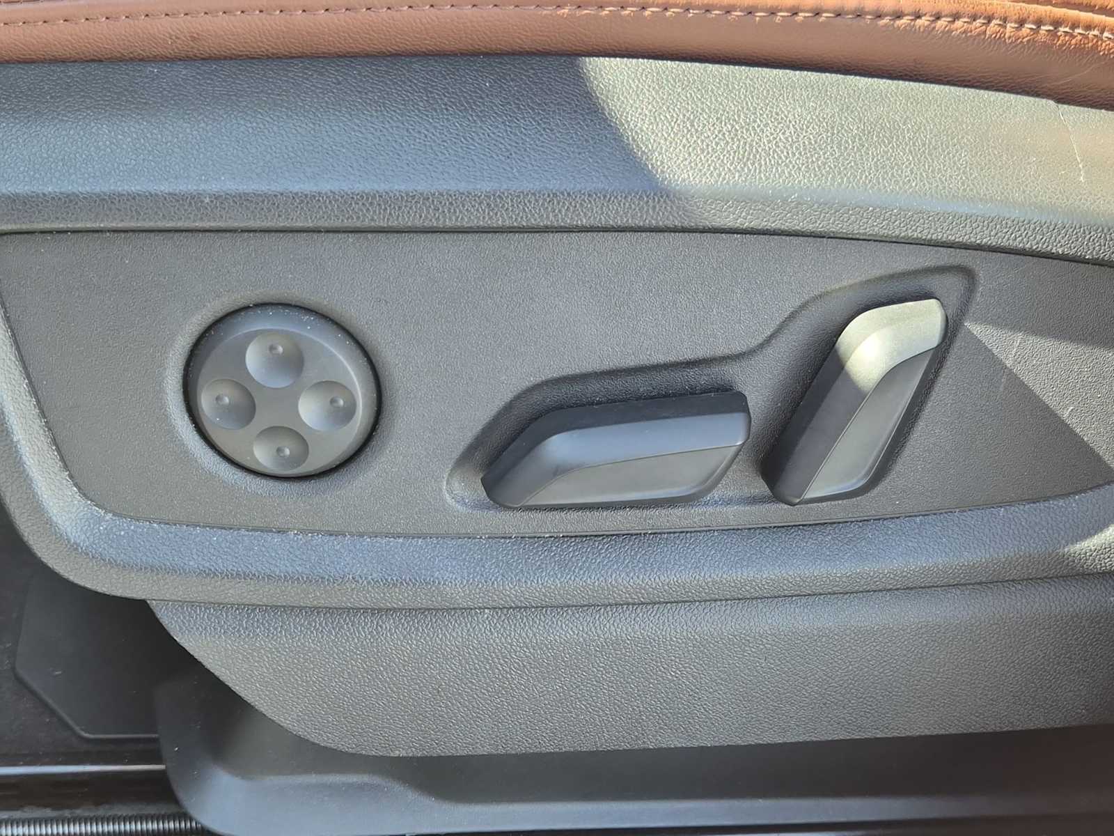 Thumbnail: 2022 Audi Q5 - 16