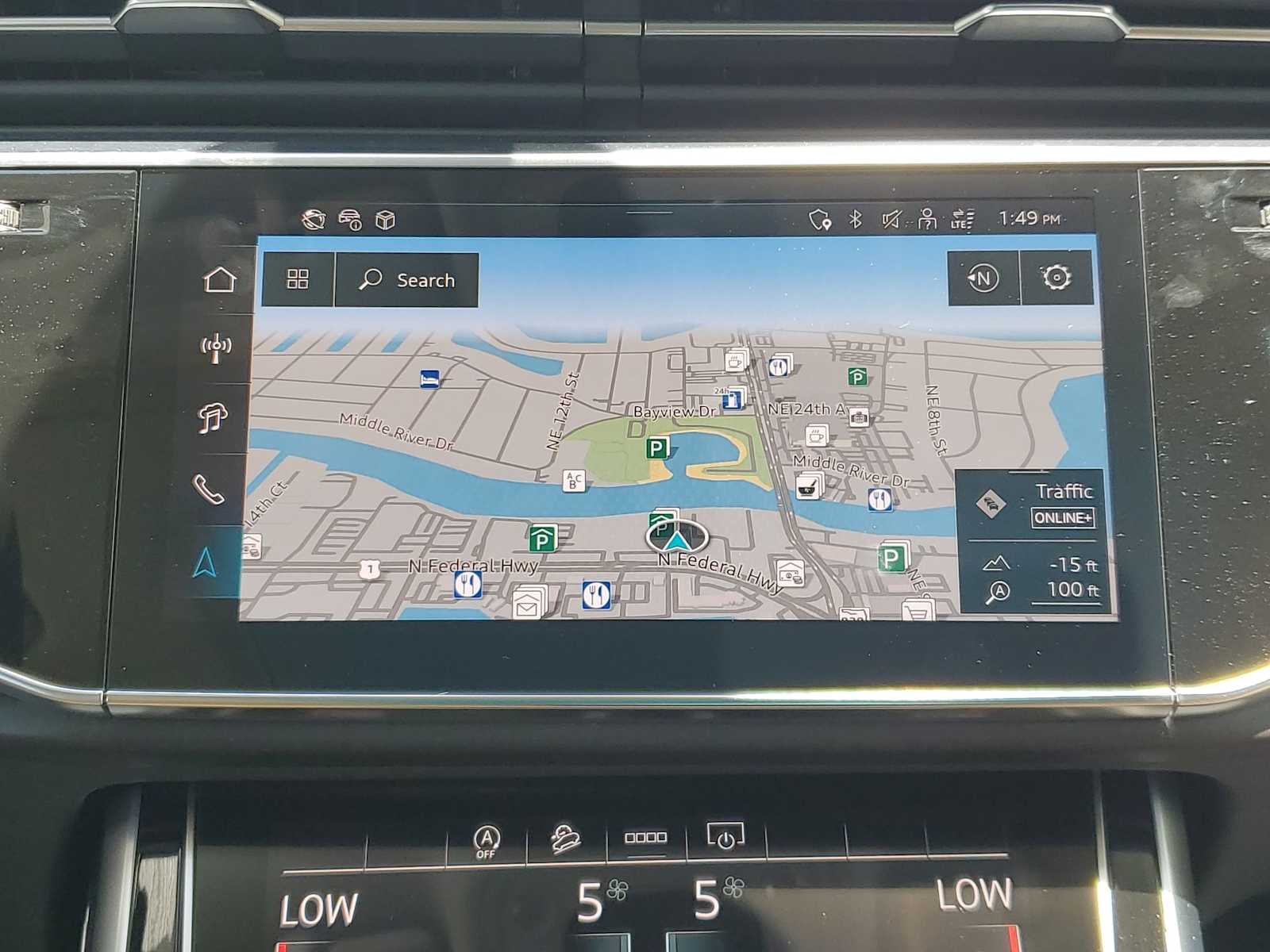 Thumbnail: 2025 Audi Q8 - 20