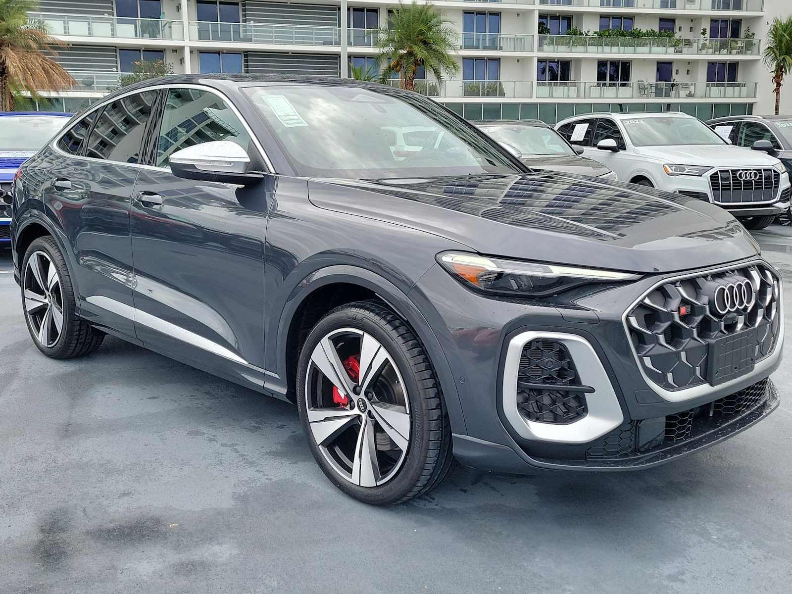 Thumbnail: 2026 Audi SQ5 - 8