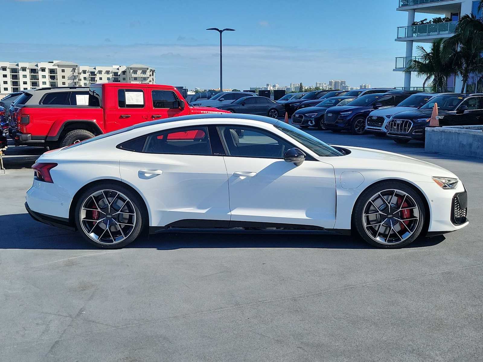 Thumbnail: 2026 Audi RS e-tron GT - 7