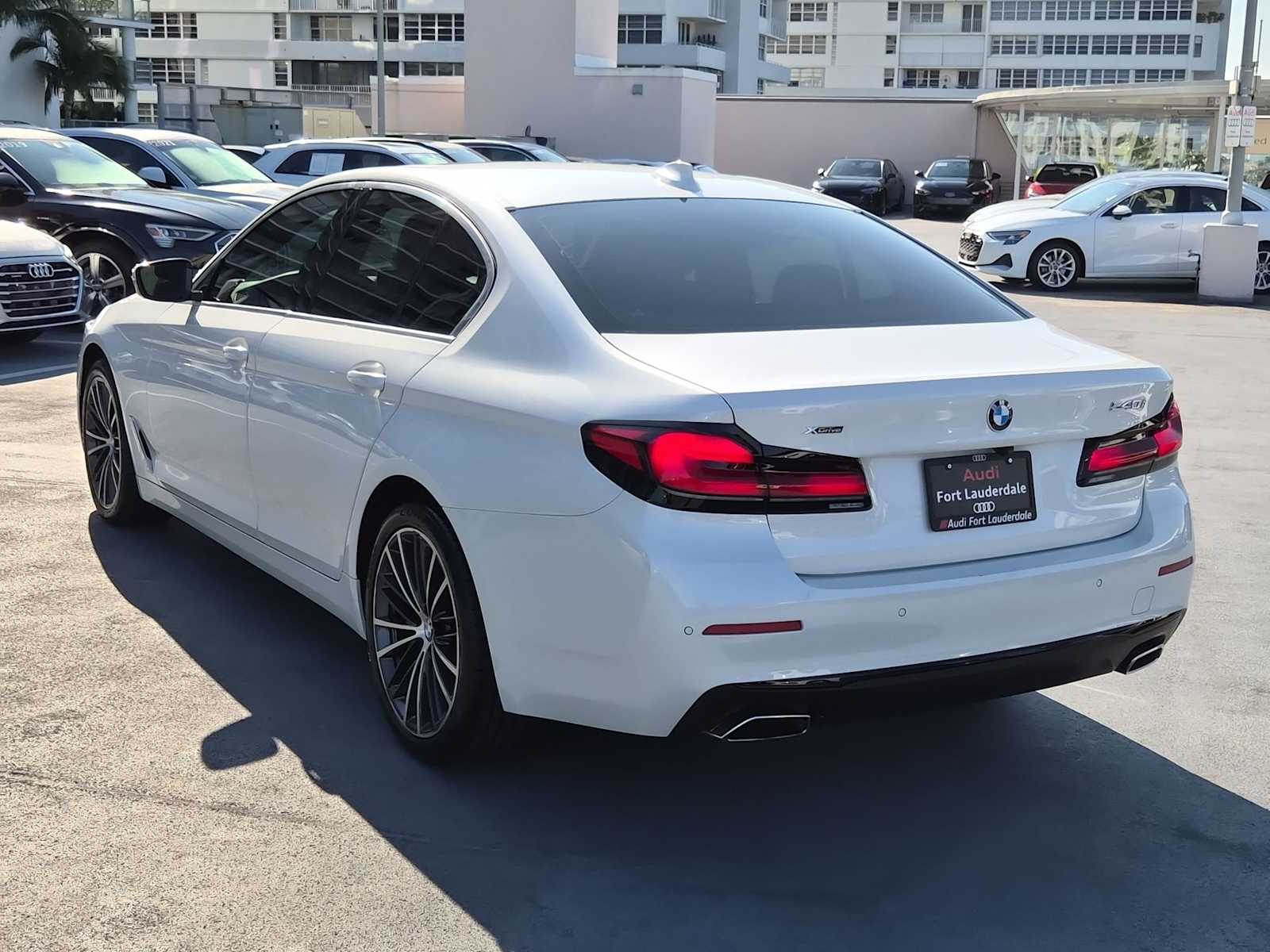 Thumbnail: 2023 BMW 5 Series - 4