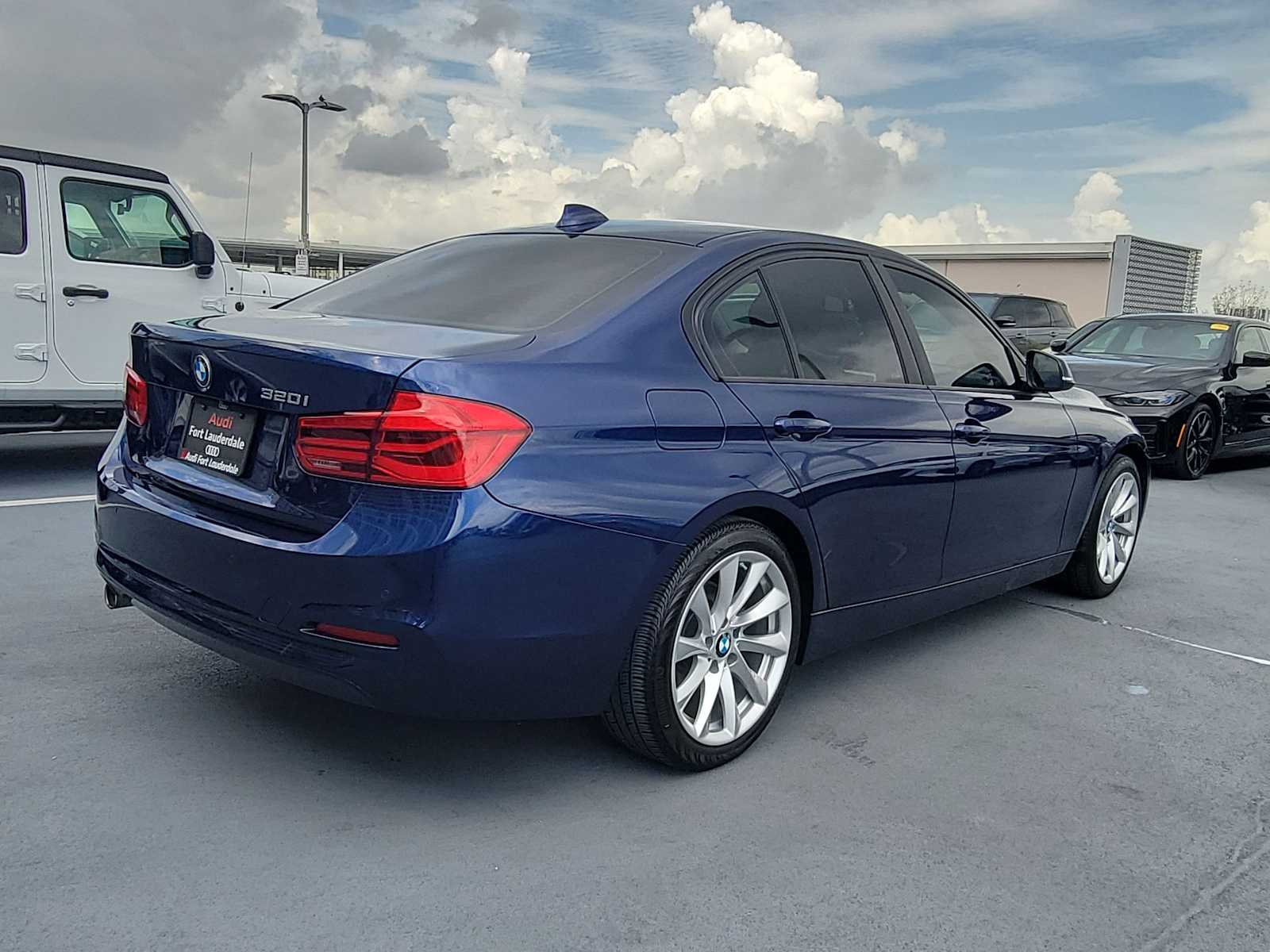 Thumbnail: 2018 BMW 3 Series - 5