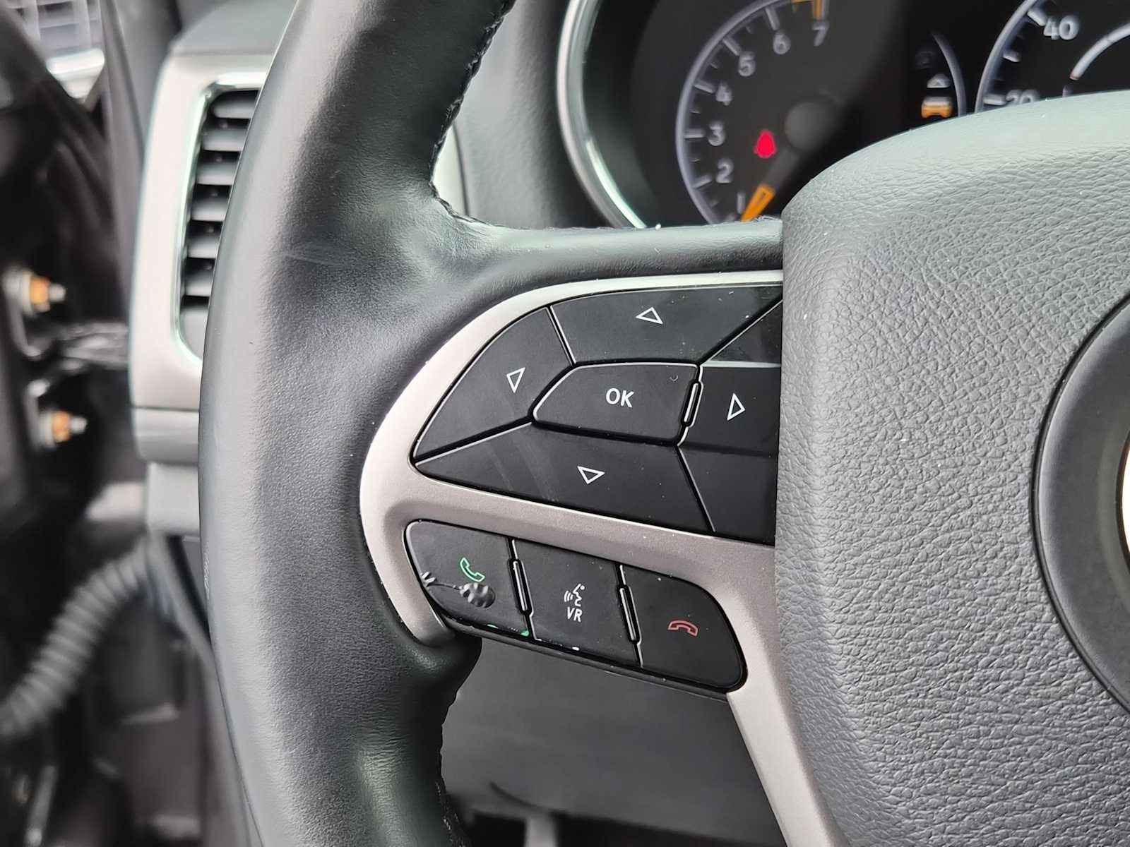 Thumbnail: 2019 Jeep Grand Cherokee - 20