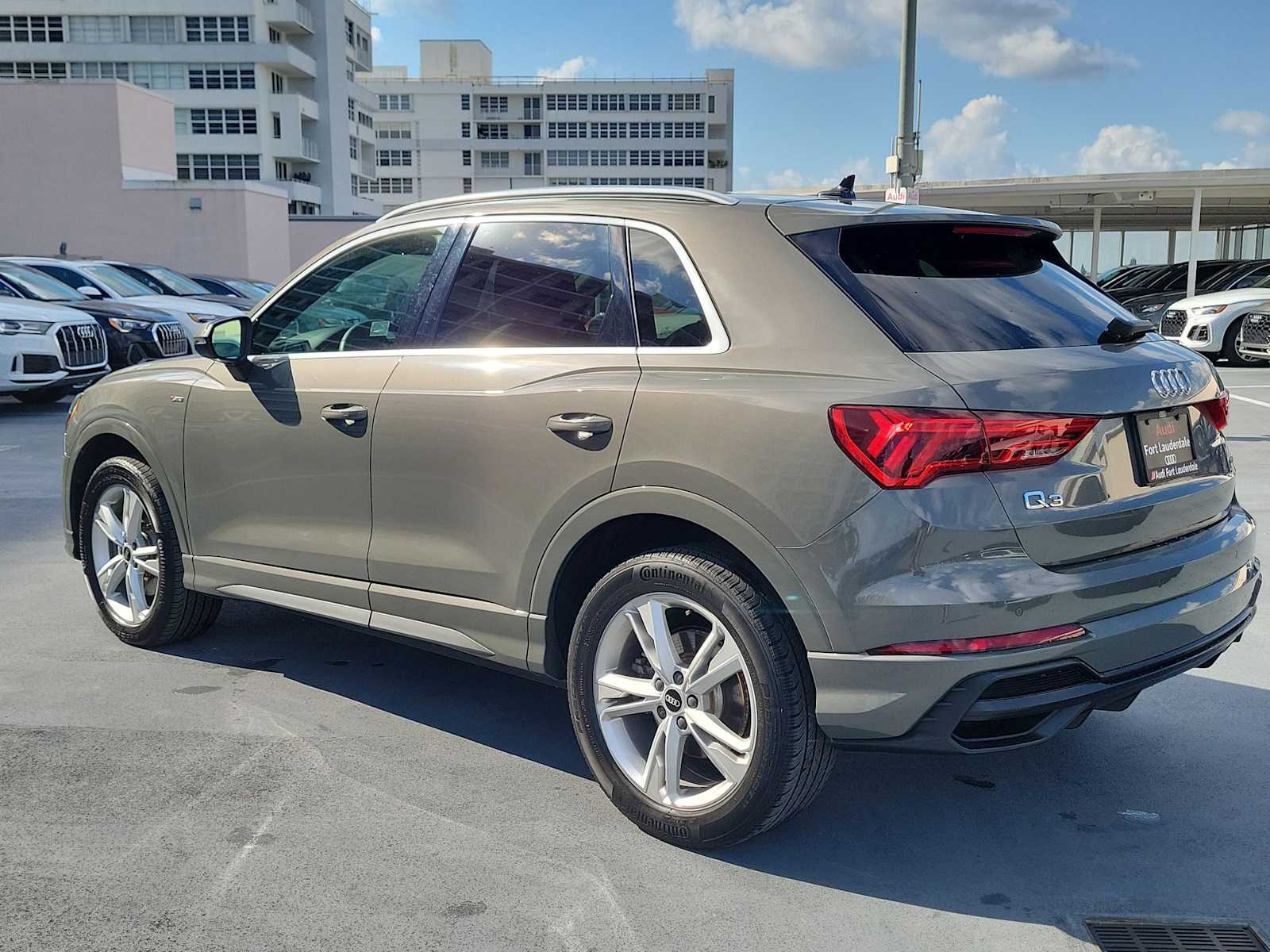 Thumbnail: 2021 Audi Q3 - 4